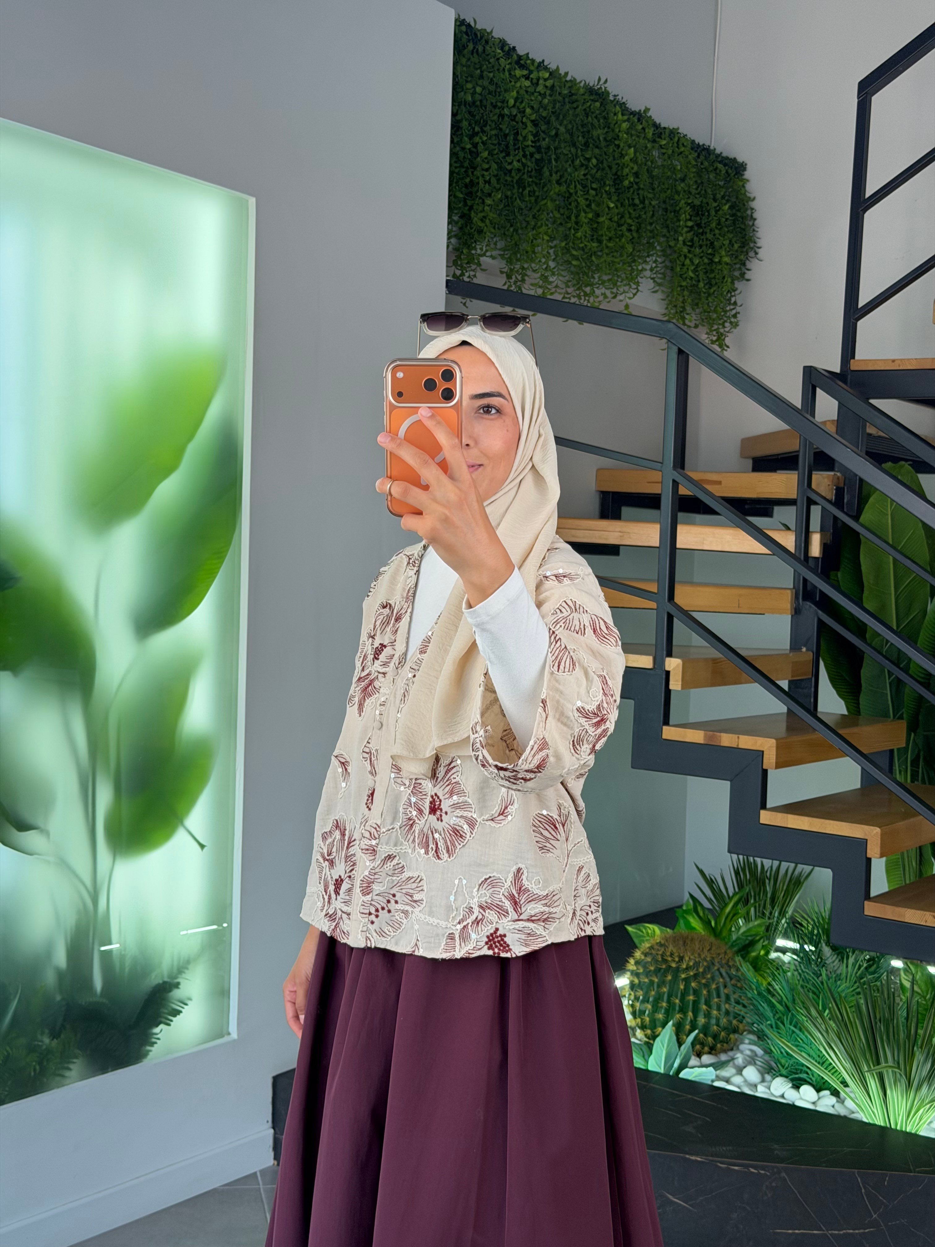 Bordo Renk Nakış Ve Pulet İşlemeli Kimono