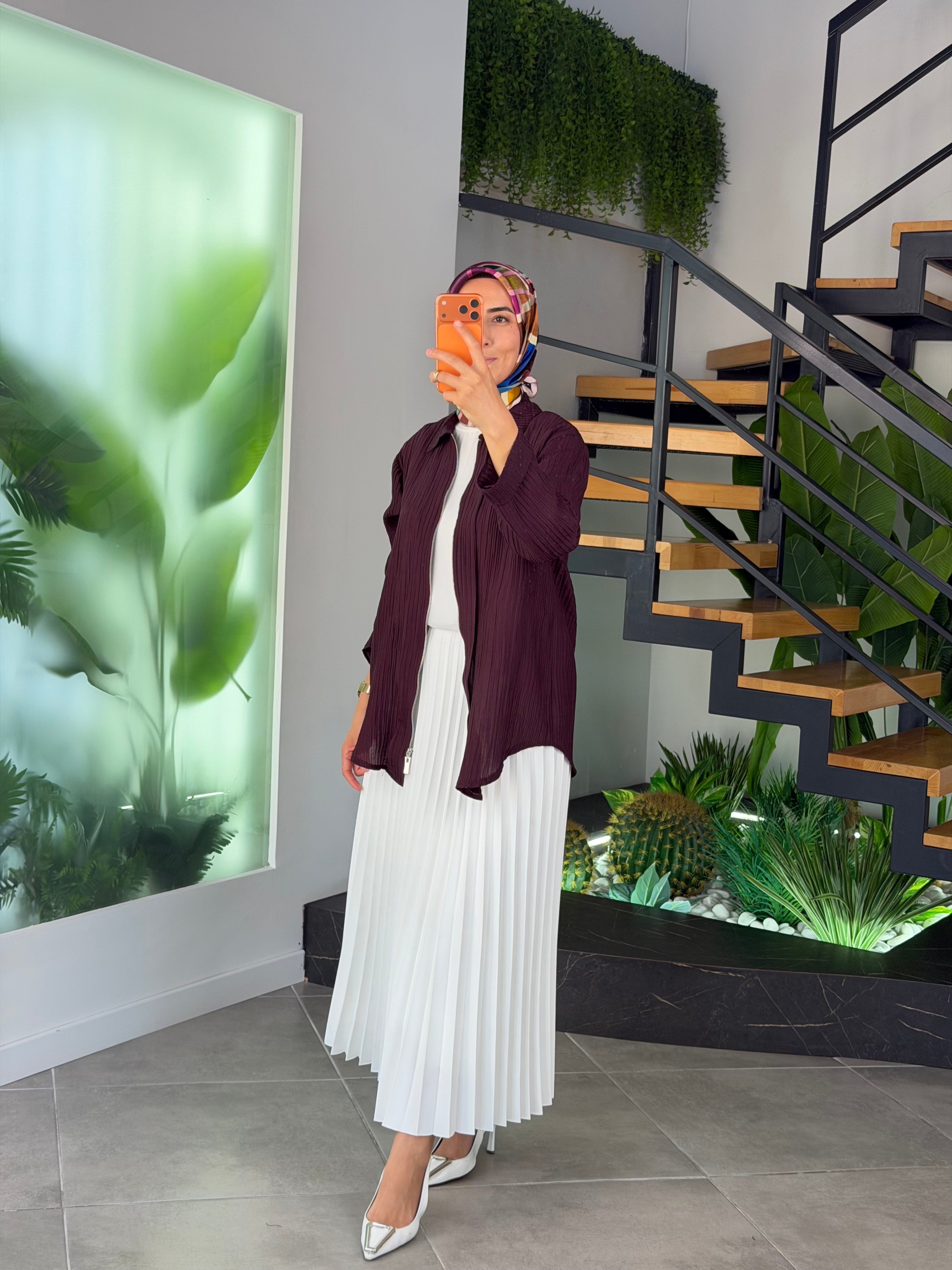 Bordo Renk Pile Detaylı Fermuarlı Ceket