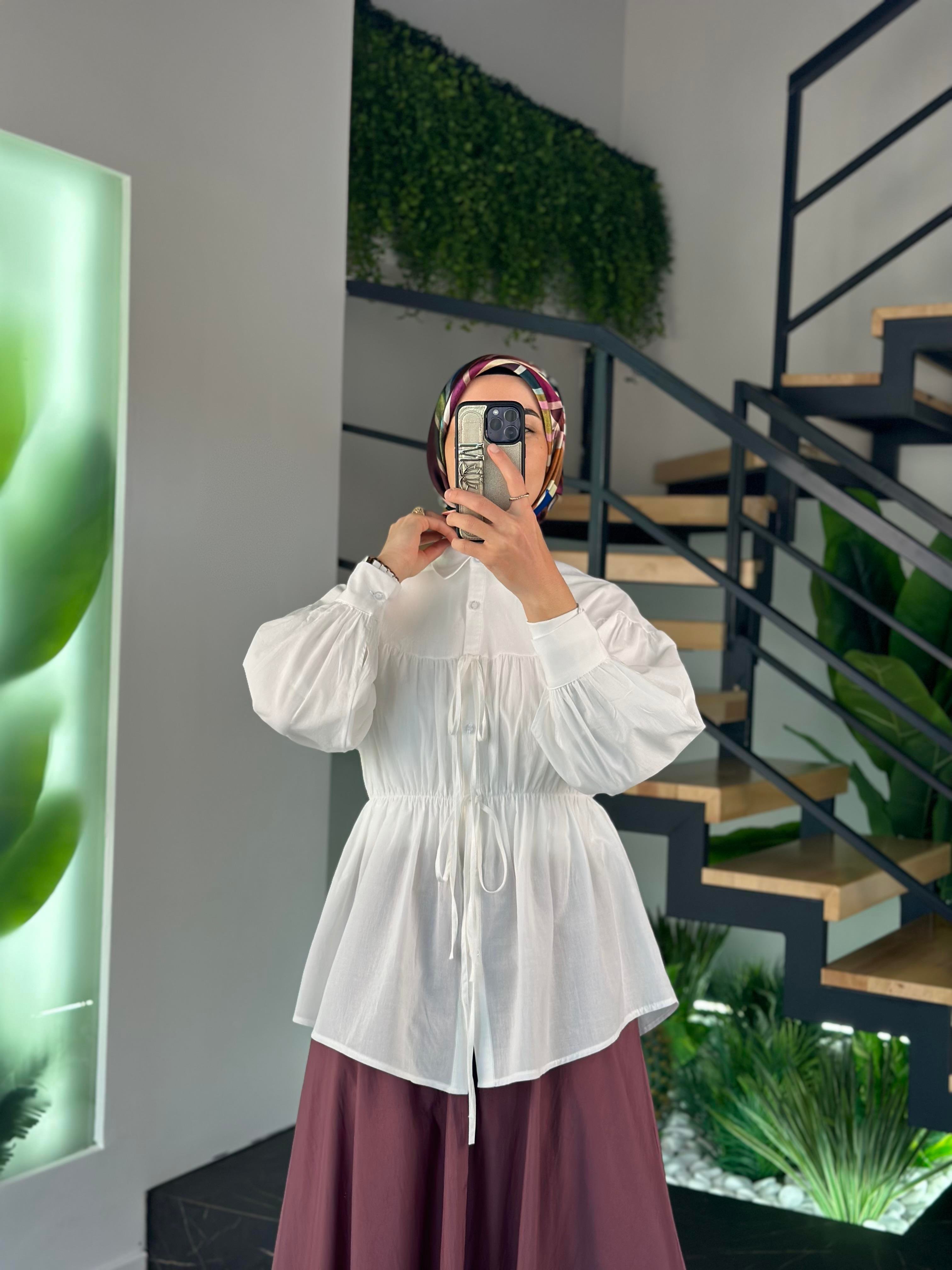 Büzgü Detaylı Chambray Kumaş Ekru Renk Kadın Gömlek