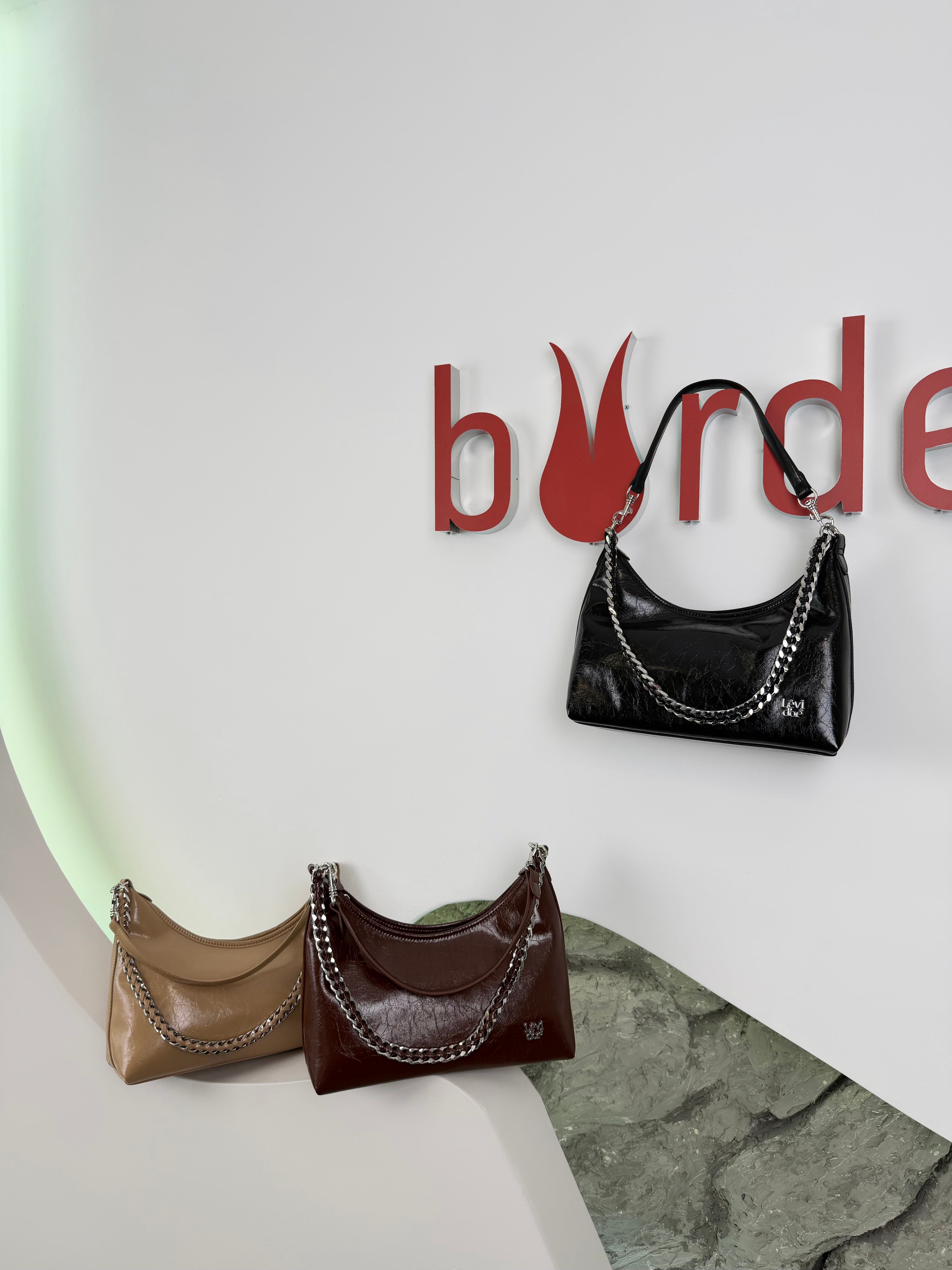 Camel Renk Zincir Askılı Venedik Çanta