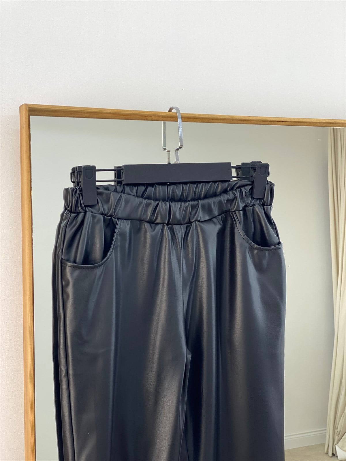 Deri Beli Lastikli Pantolon
