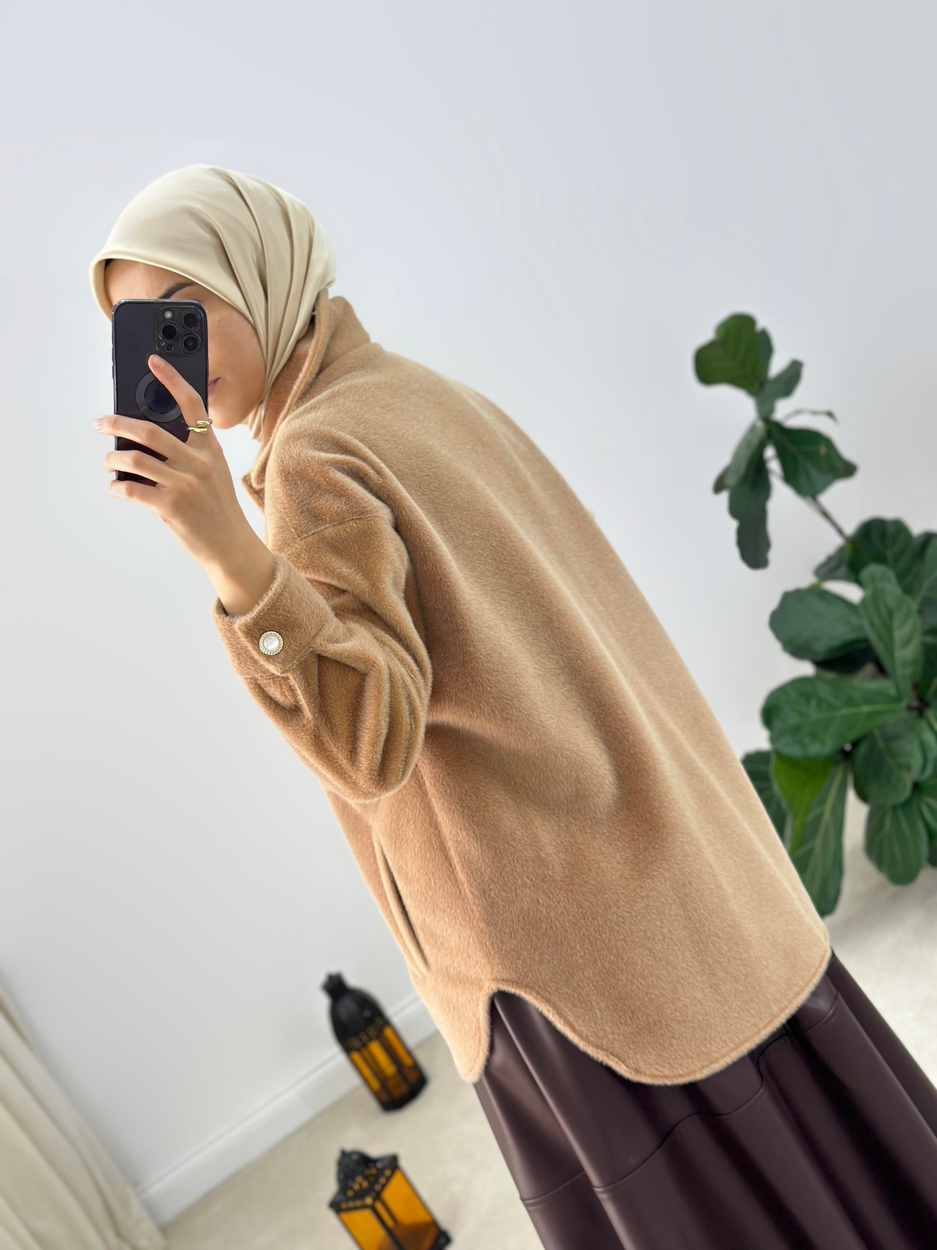 Düğme Detaylı Suni Kürk Peluş Ceket