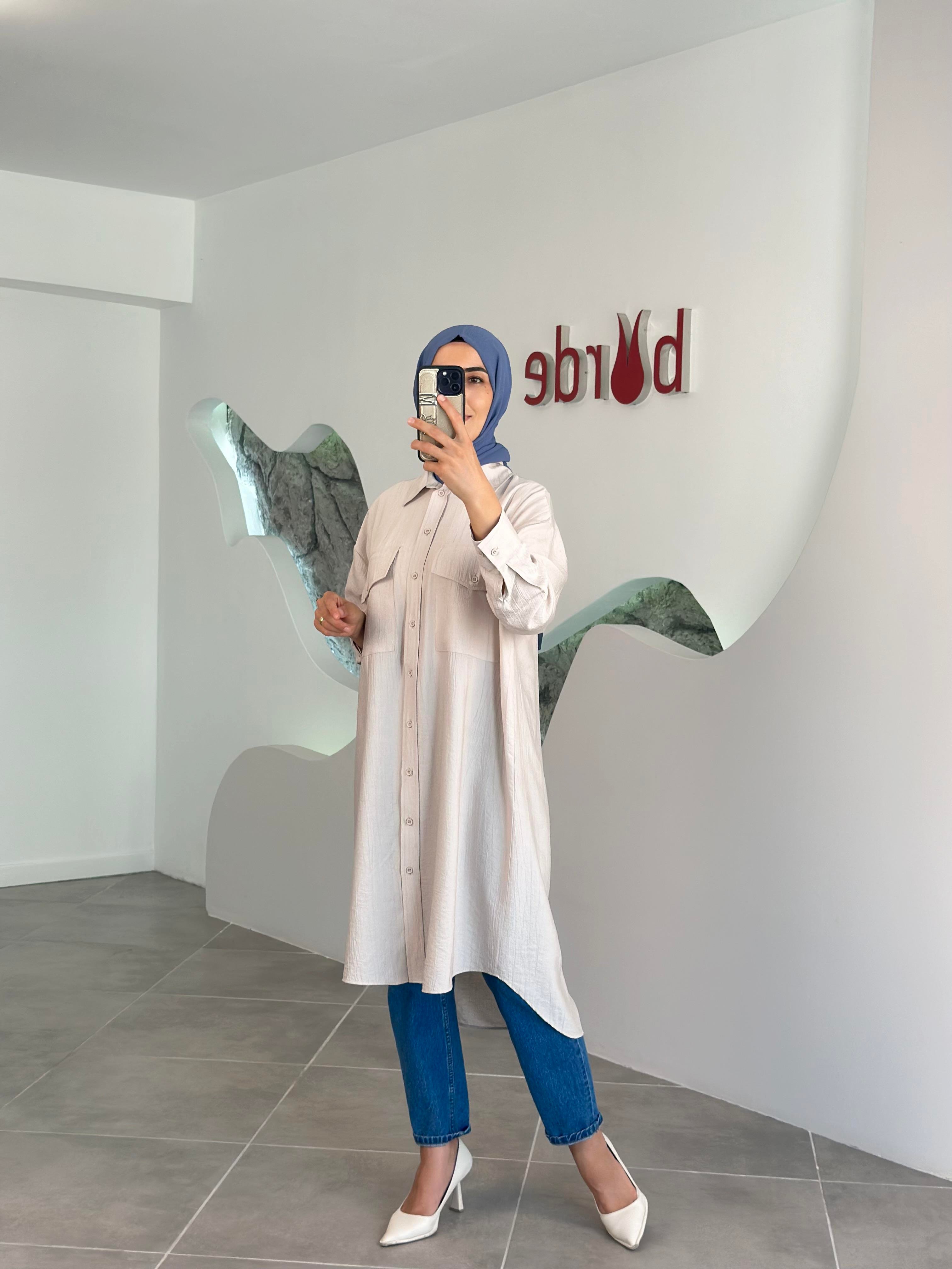 Düğmeli Uzun Bej Renk Kadın Gömlek Tunik