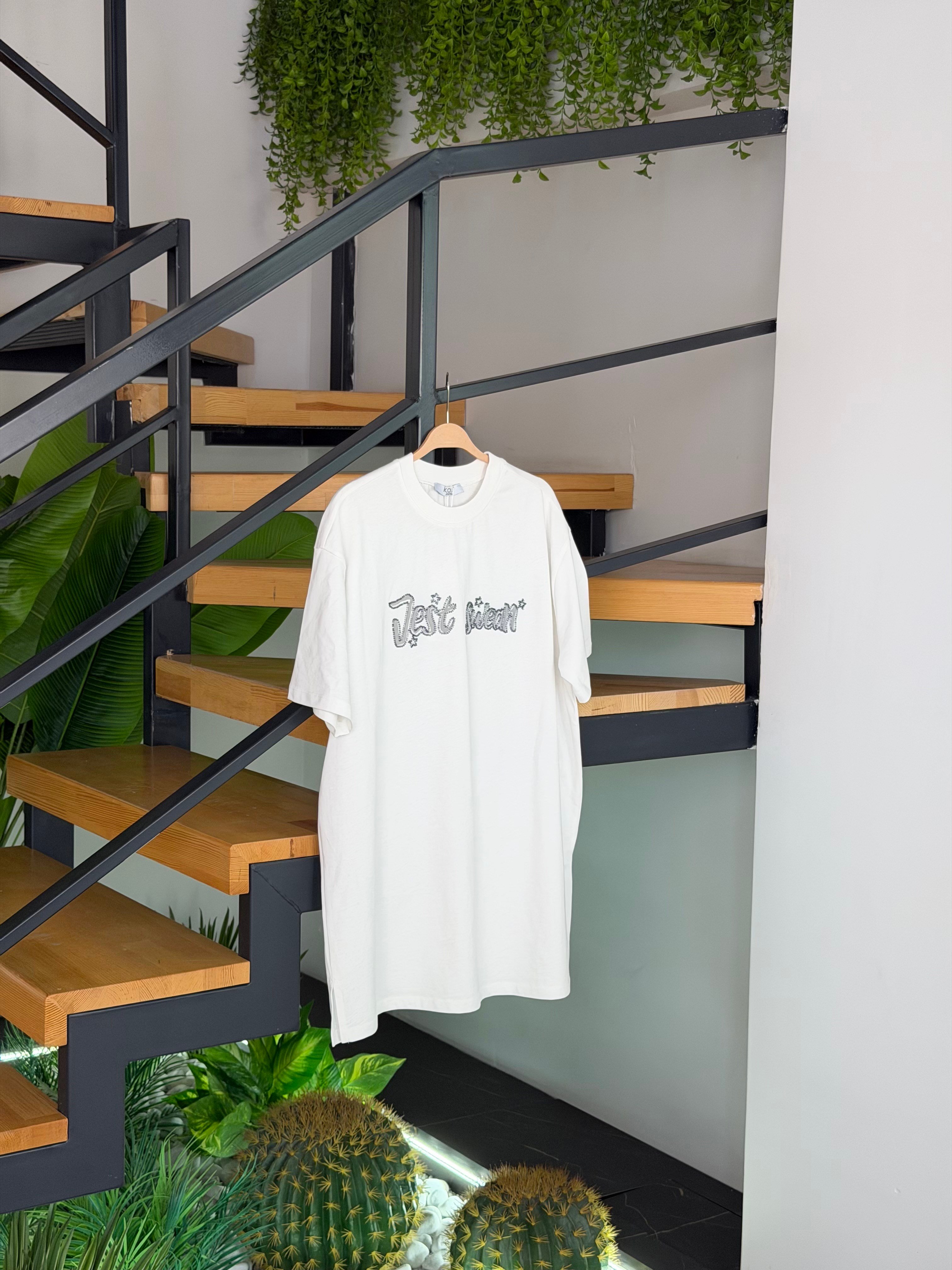 Ekru Renk Boncuk Nakışlı T-Shirt