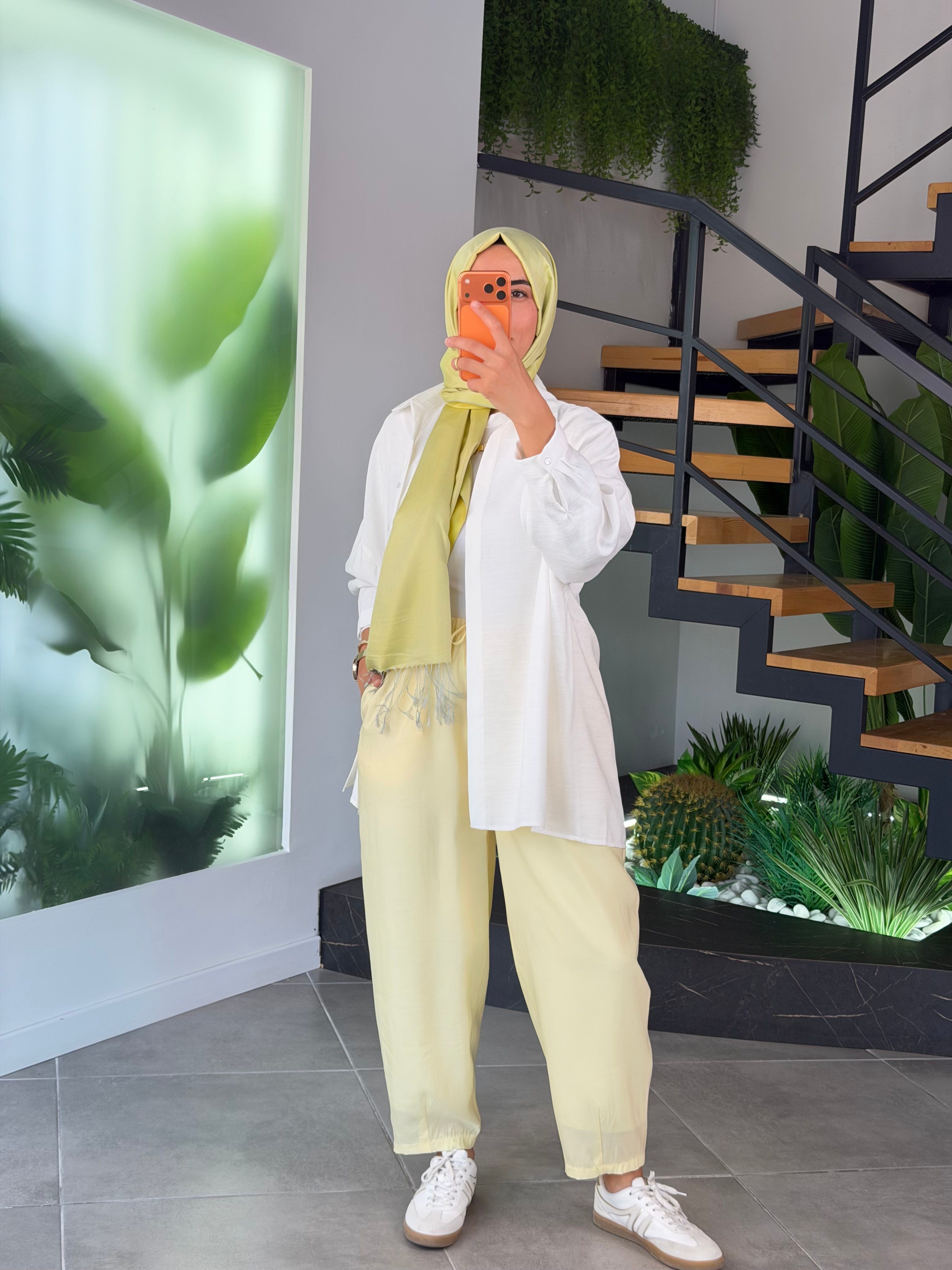 Ekru Renk Rayon Kumaş Basic Gömlek
