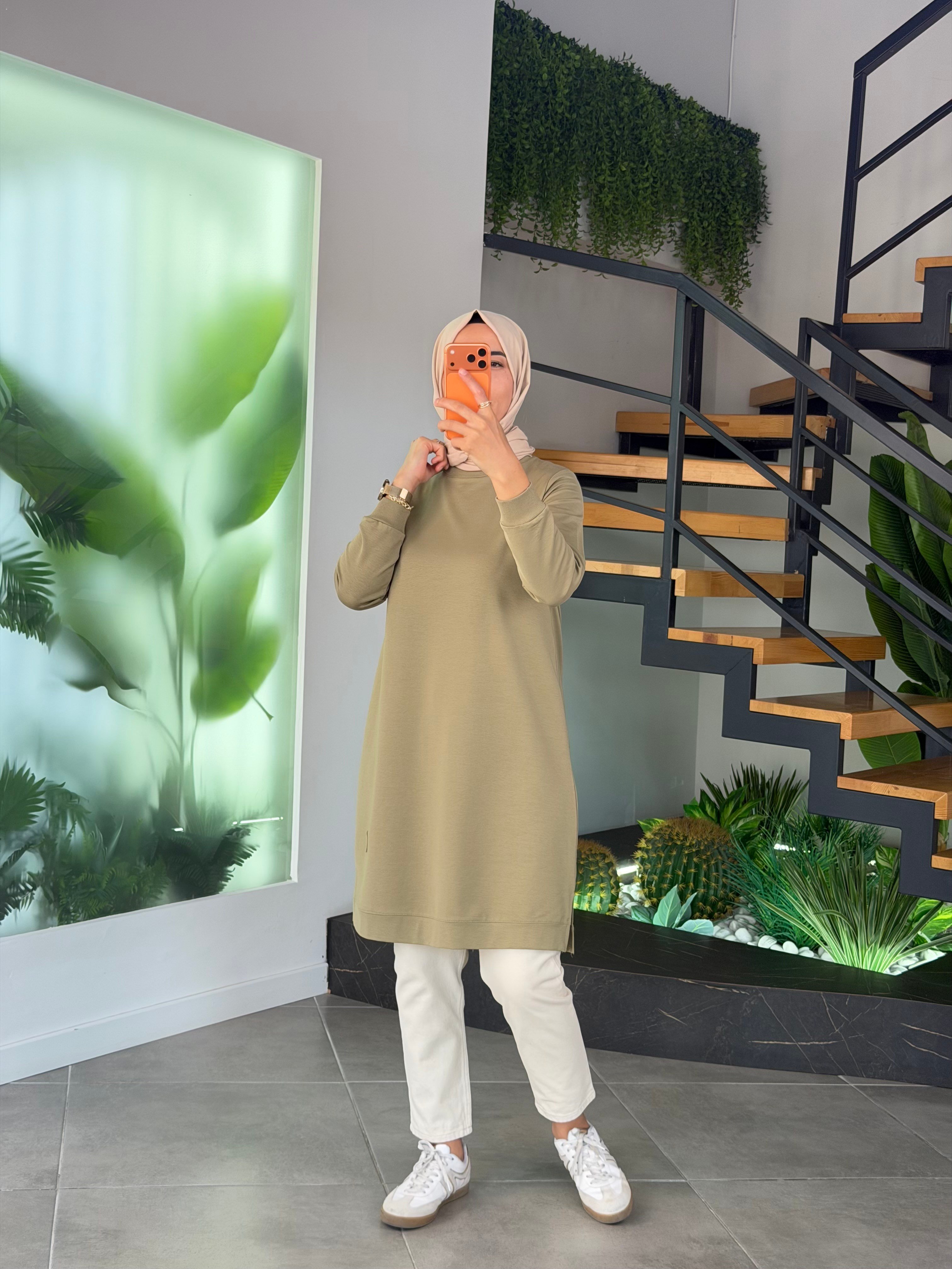 Etiket Detaylı Tunik