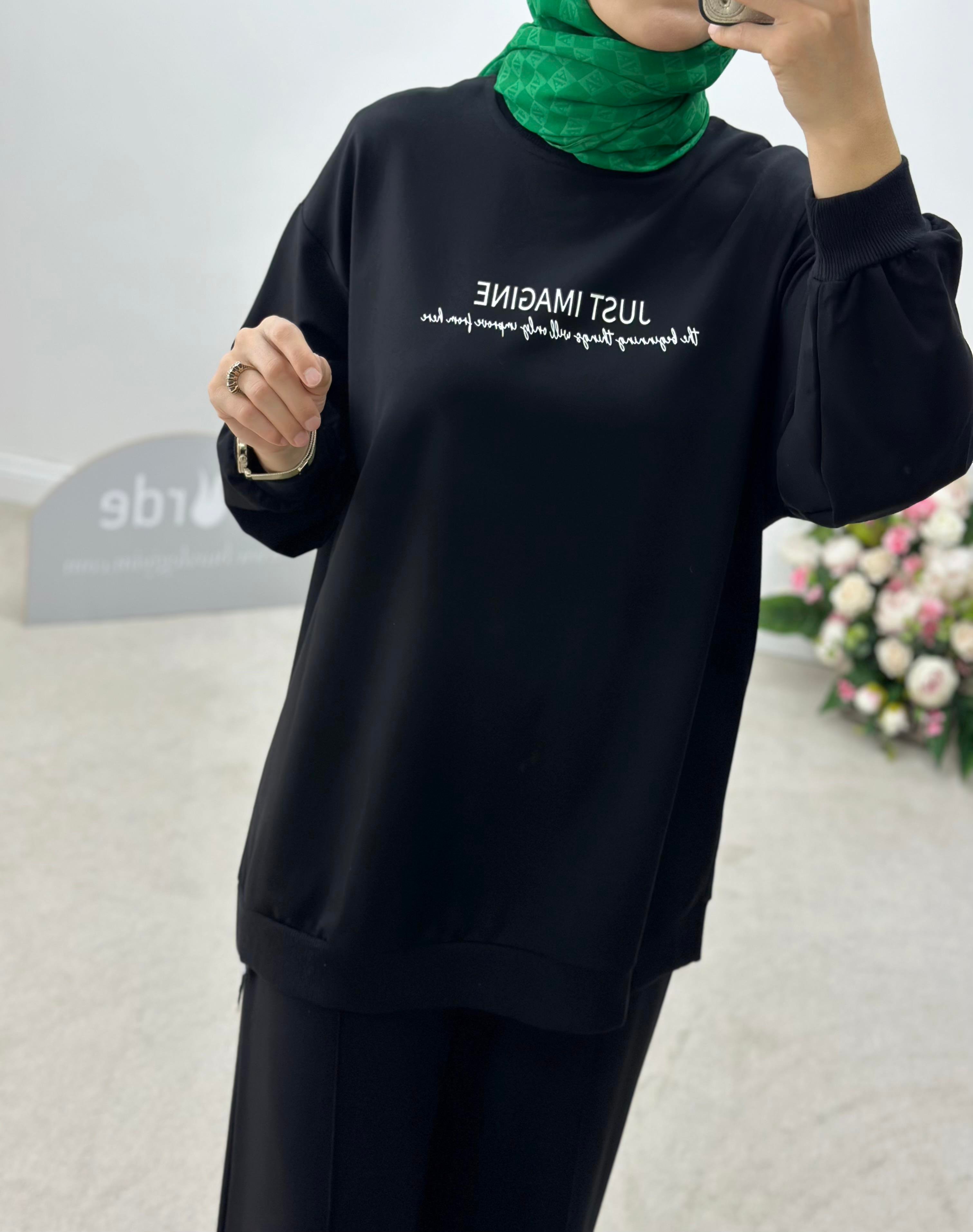Kabaran Detaylı Baskılı Sweatshirt