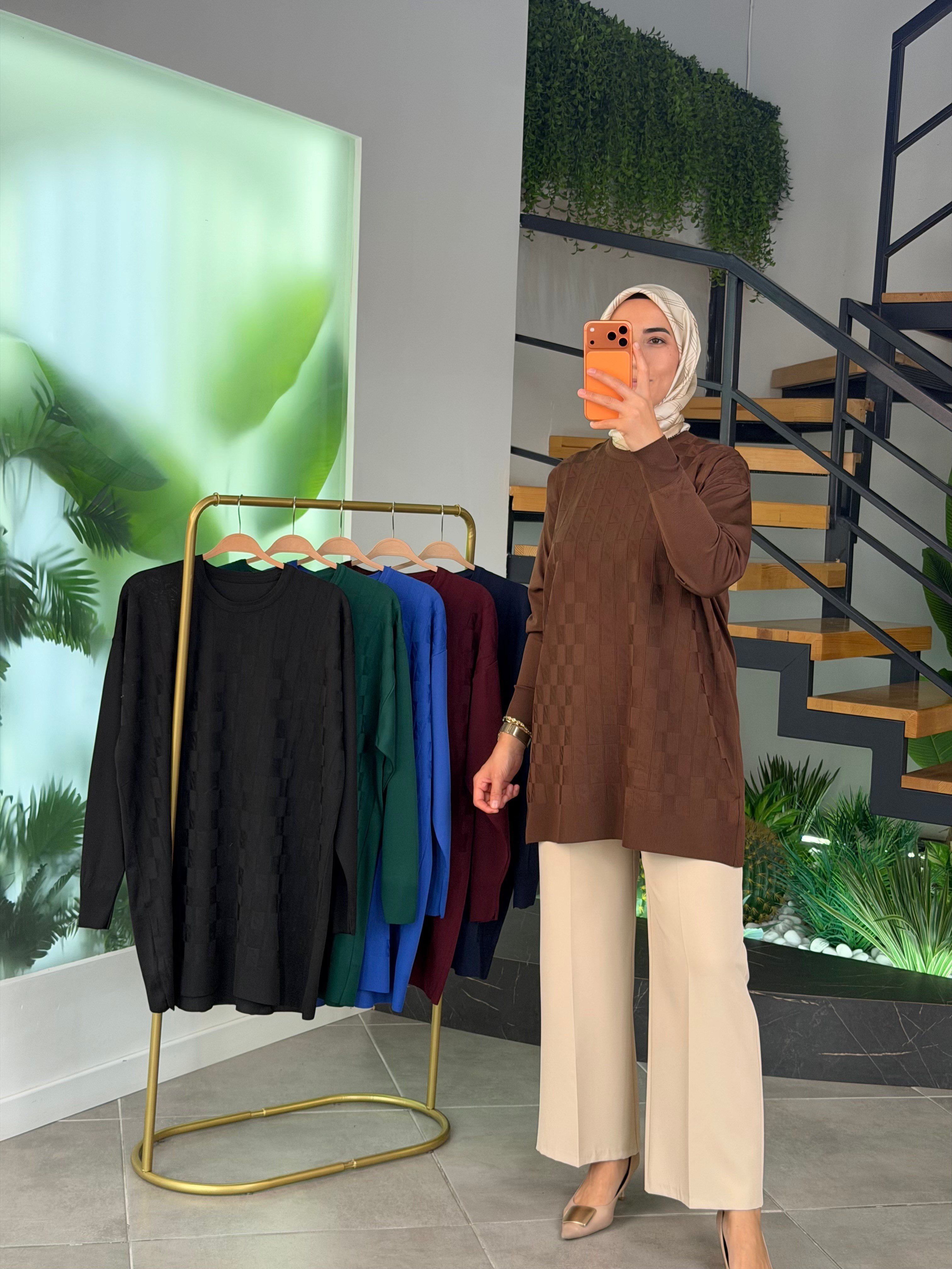 Kahve Renk Dama Desenli Merserize Tunik