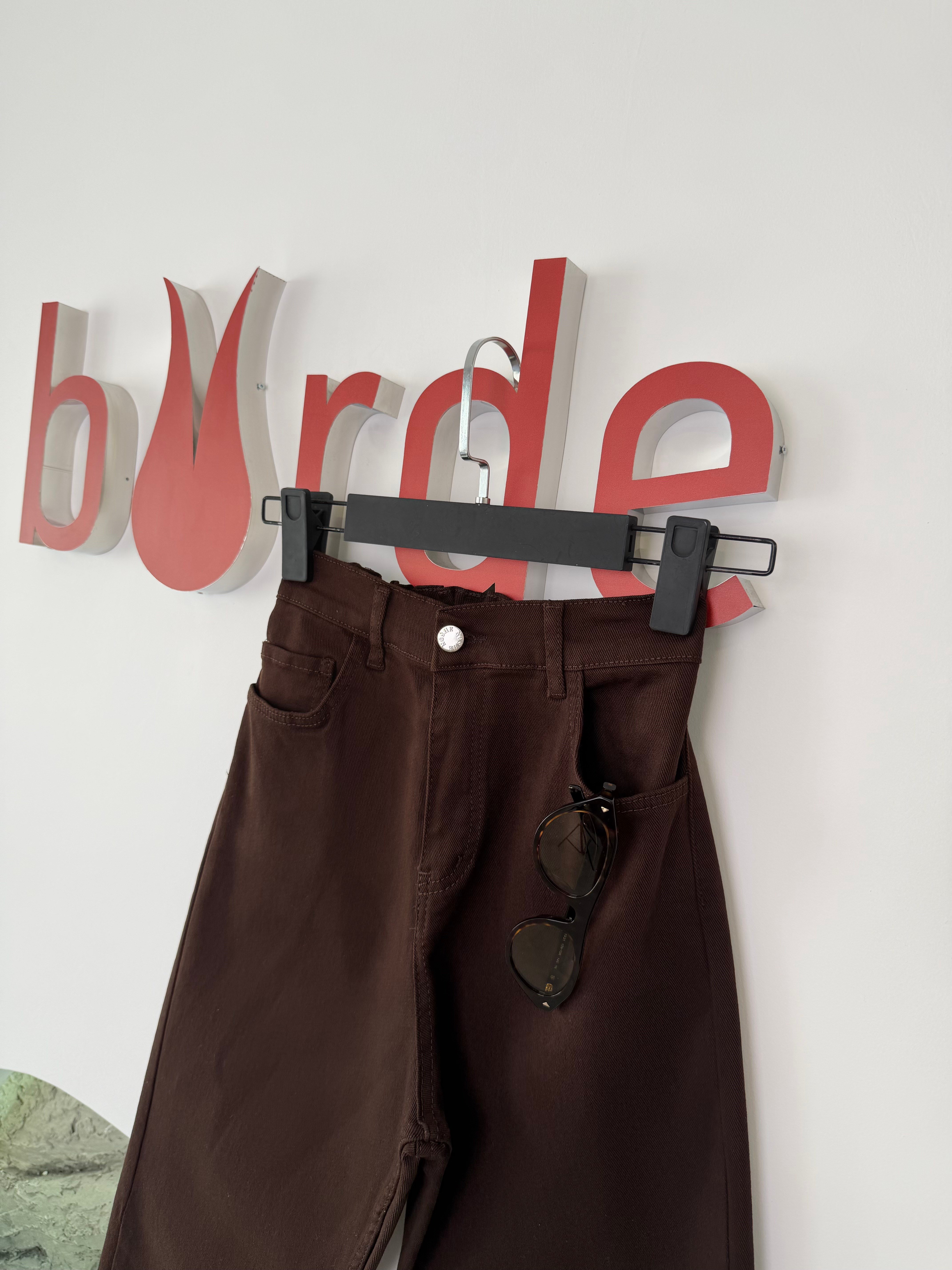 Kahve Renk Dar Paça Beli Lastikli Denim Pantolon