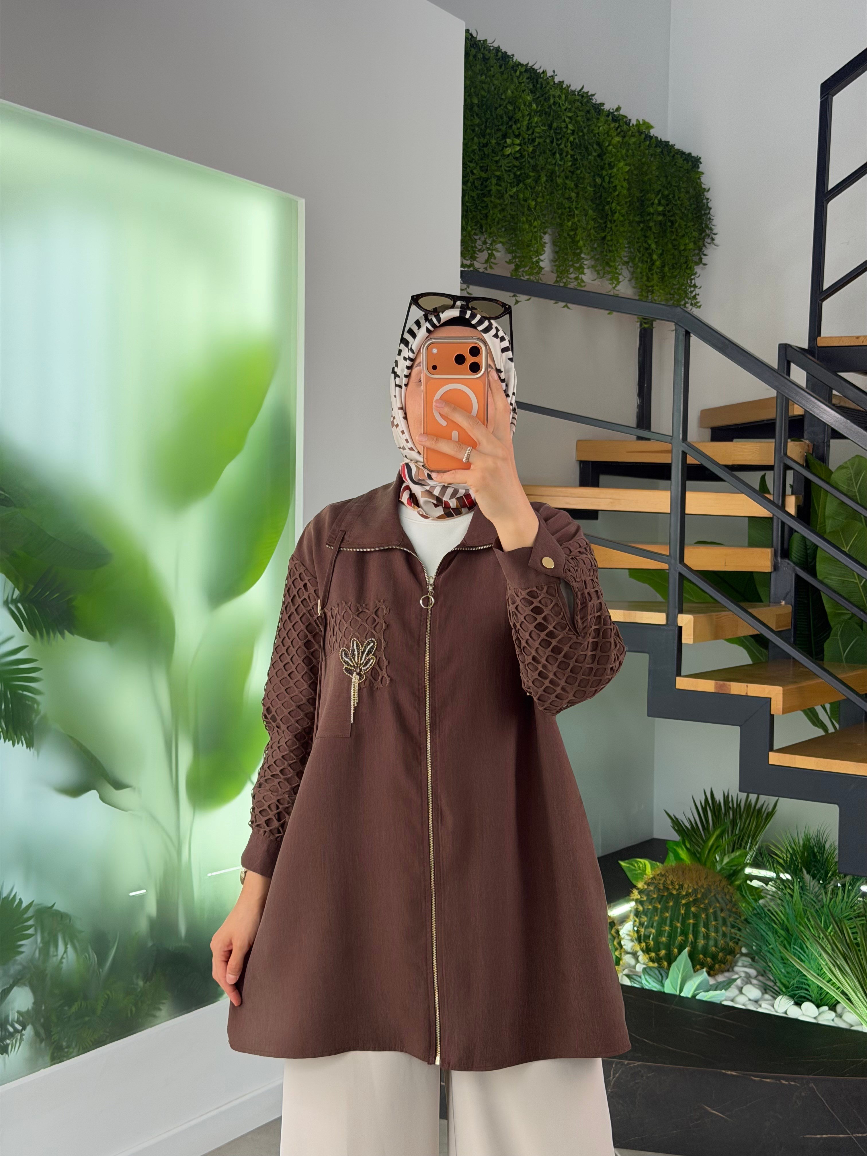 Kahve Renk Kolları File Garnili Ceket