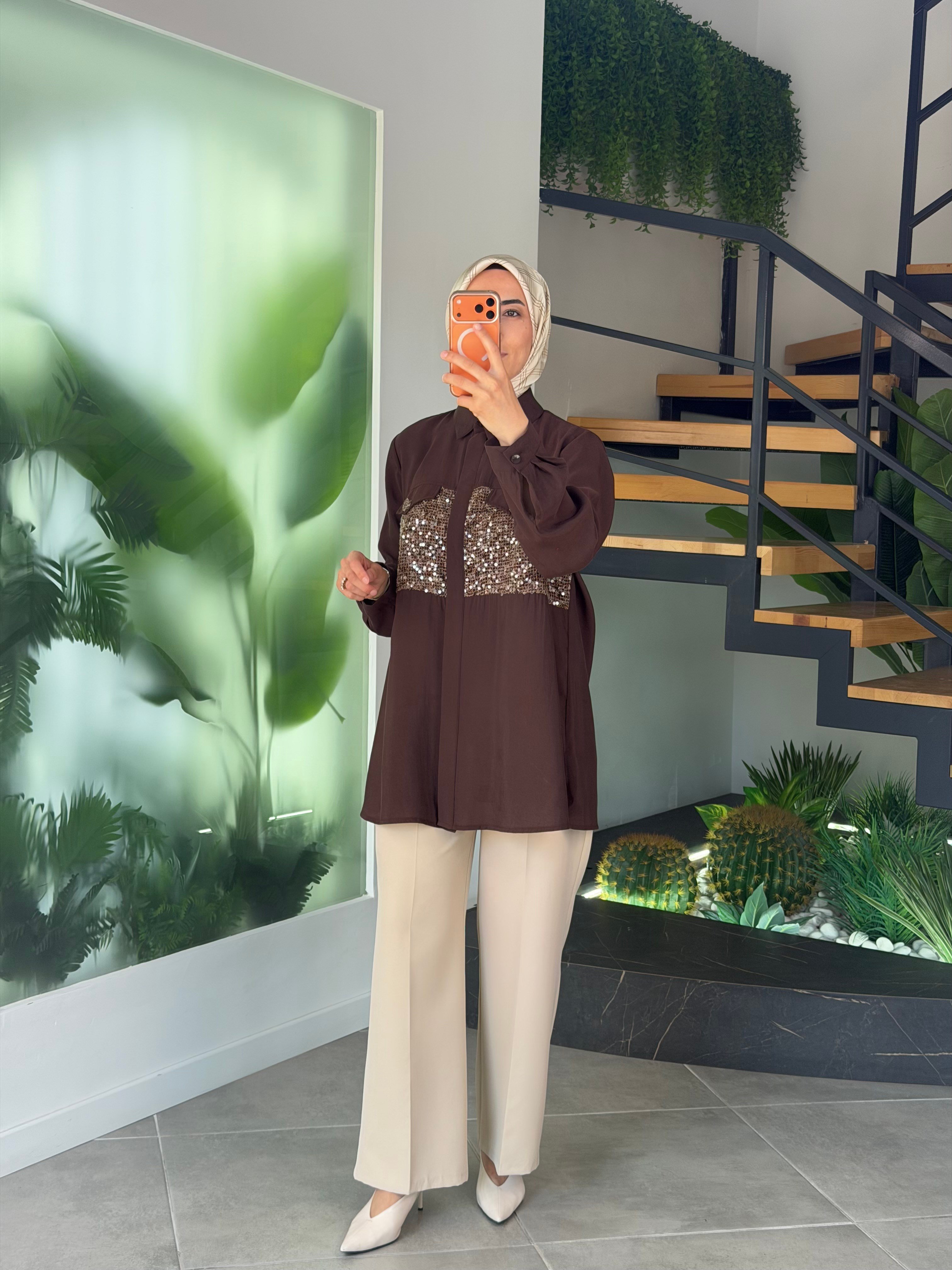 Kahve Renk Pul Ve Pulet İşlemeli Plus Size Gömlek
