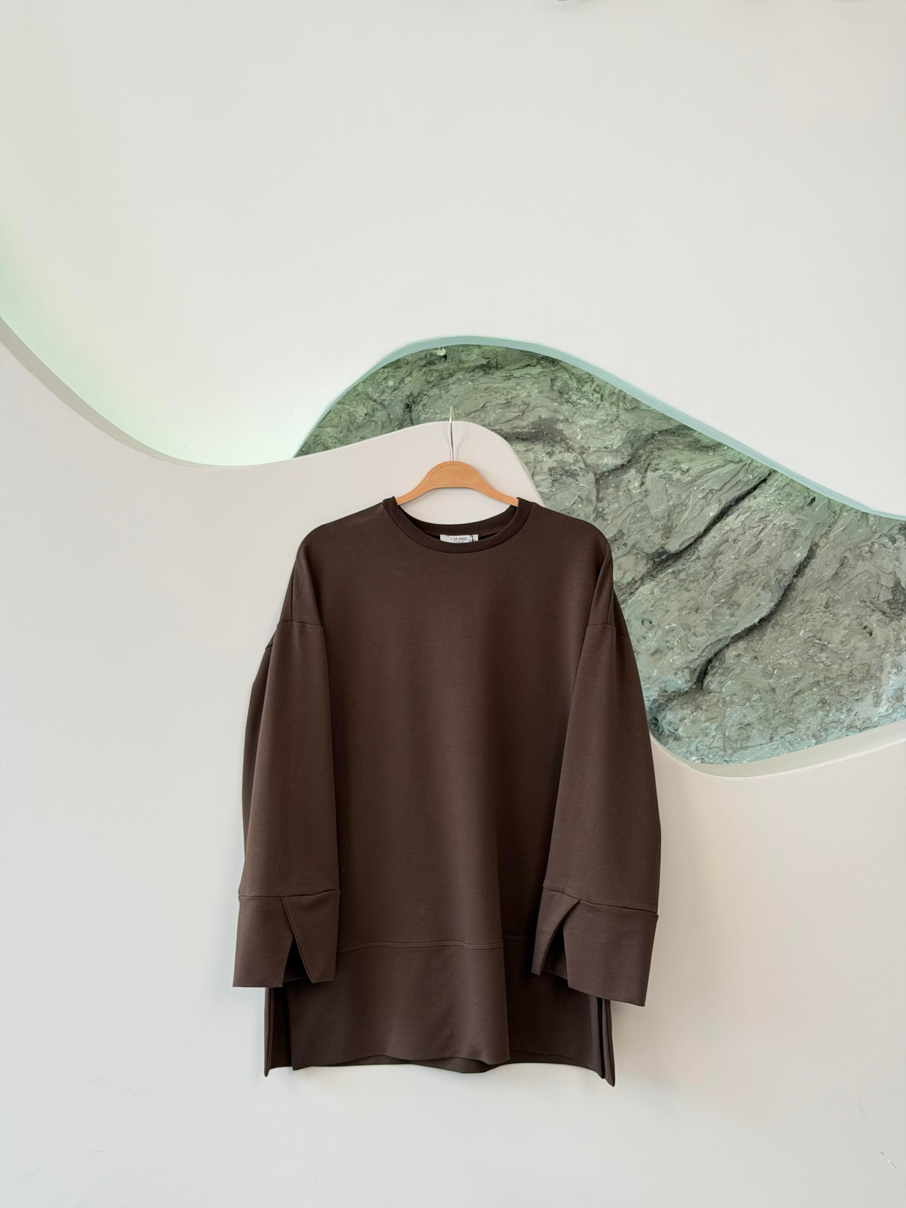 Kahve Renk Yandan Yırtmaçlı Basıc Sweatshirt