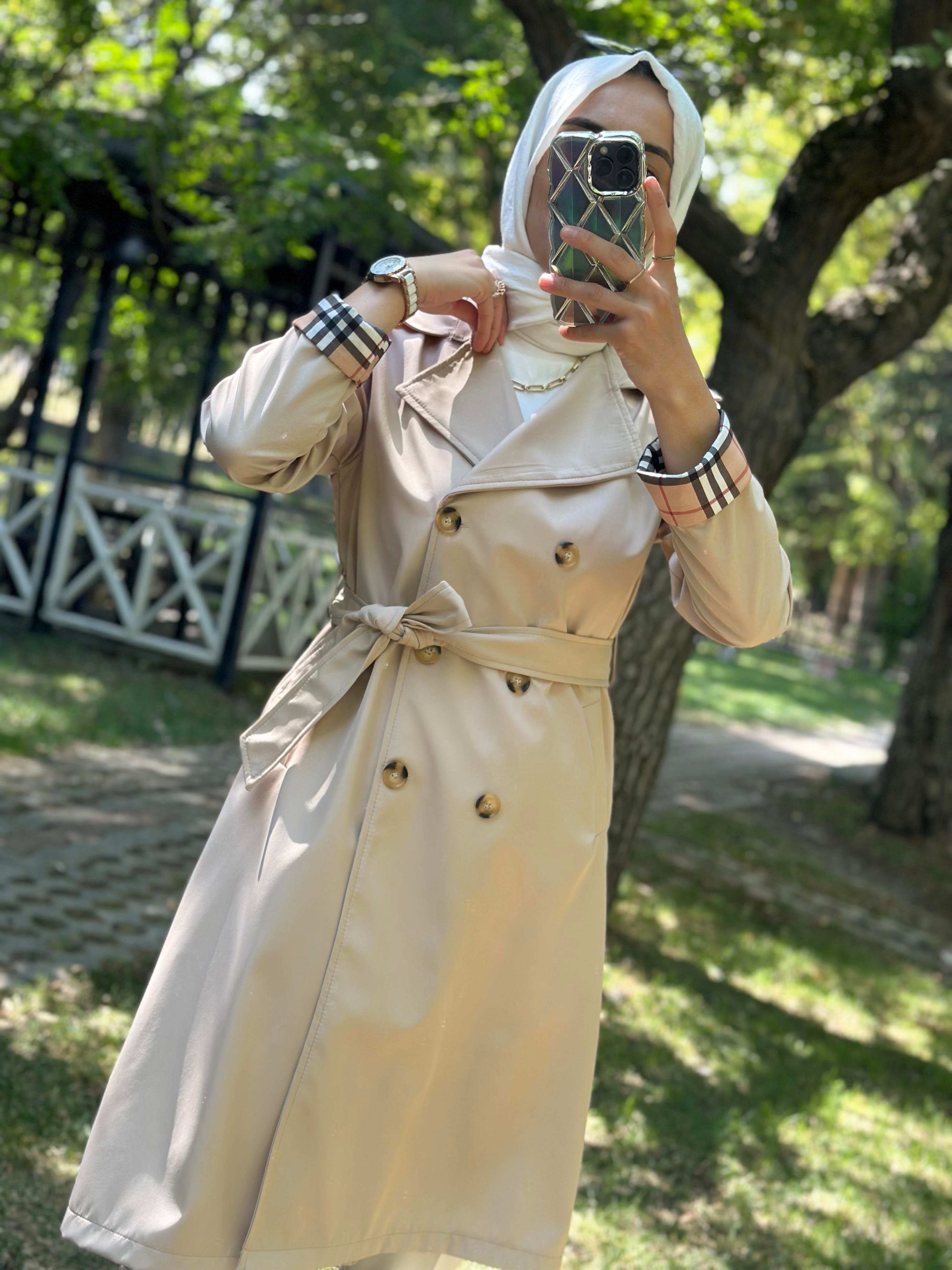 Kolları Burberry Detaylı Trenchcoat