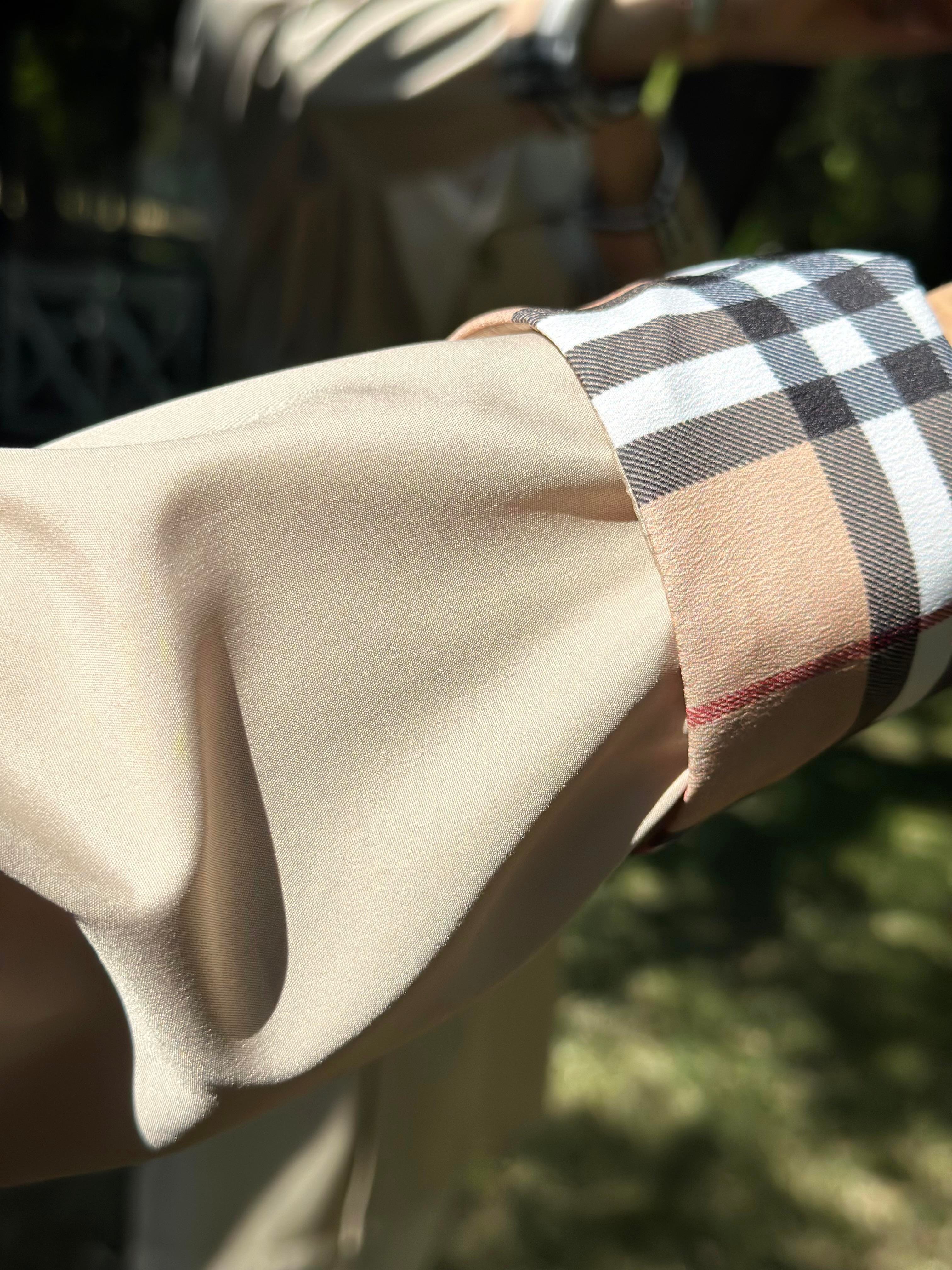 Kolları Burberry Detaylı Trenchcoat