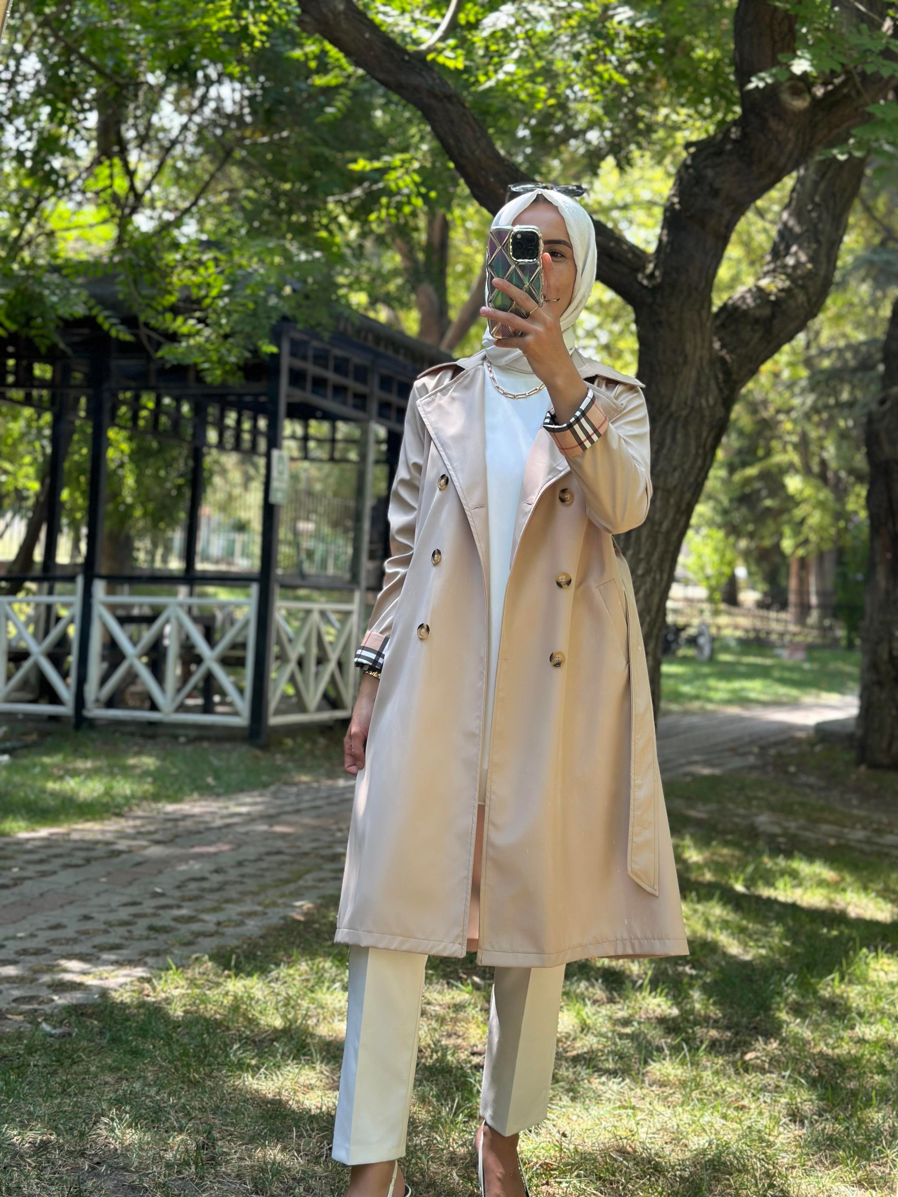 Kolları Burberry Detaylı Trenchcoat