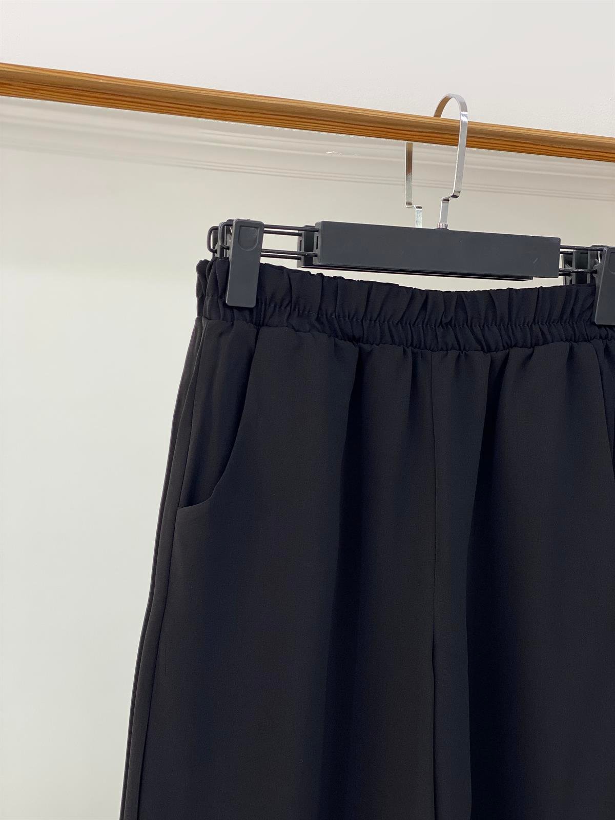 Krep Kumaş Bol Paça Pantolon
