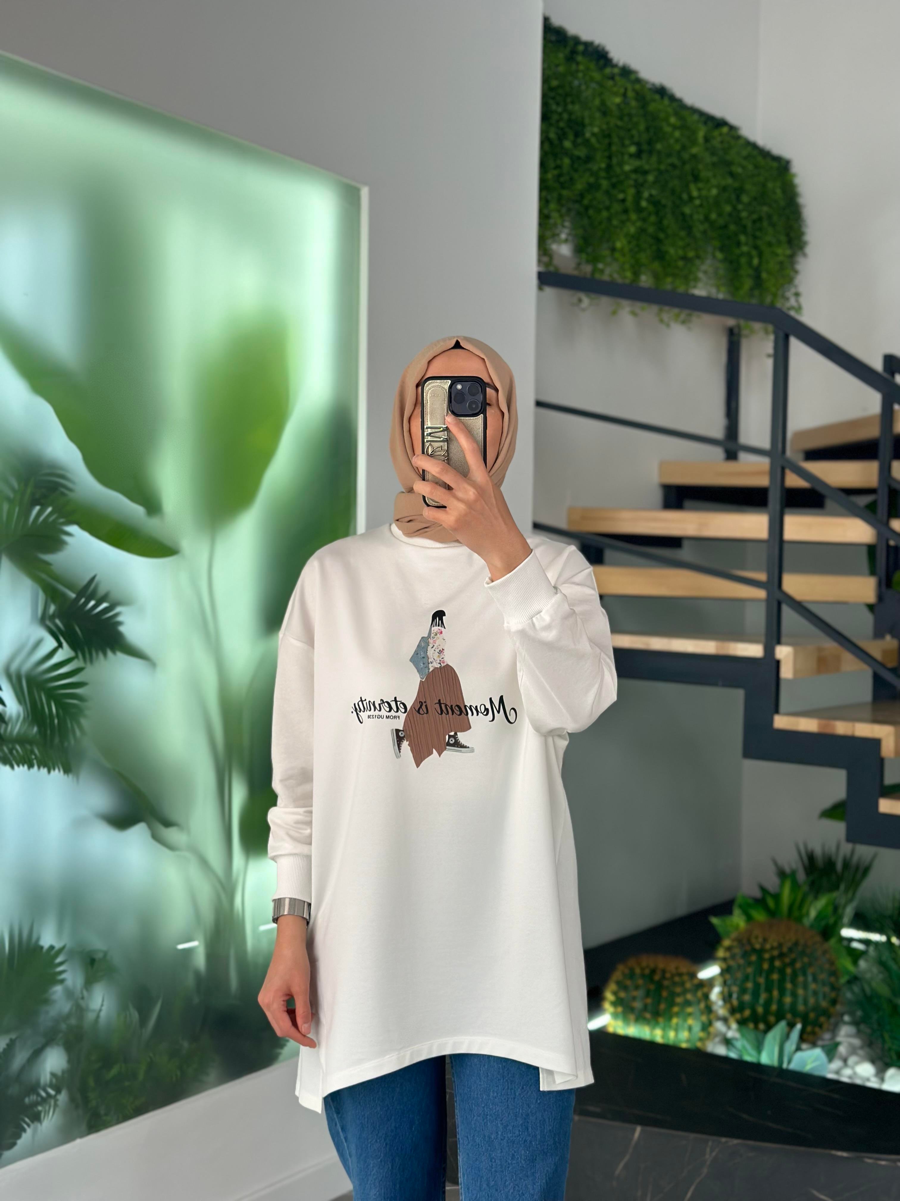 Kumaş Ve Yazı Baskılı Ekru Renk Kadın Sweatshirt 