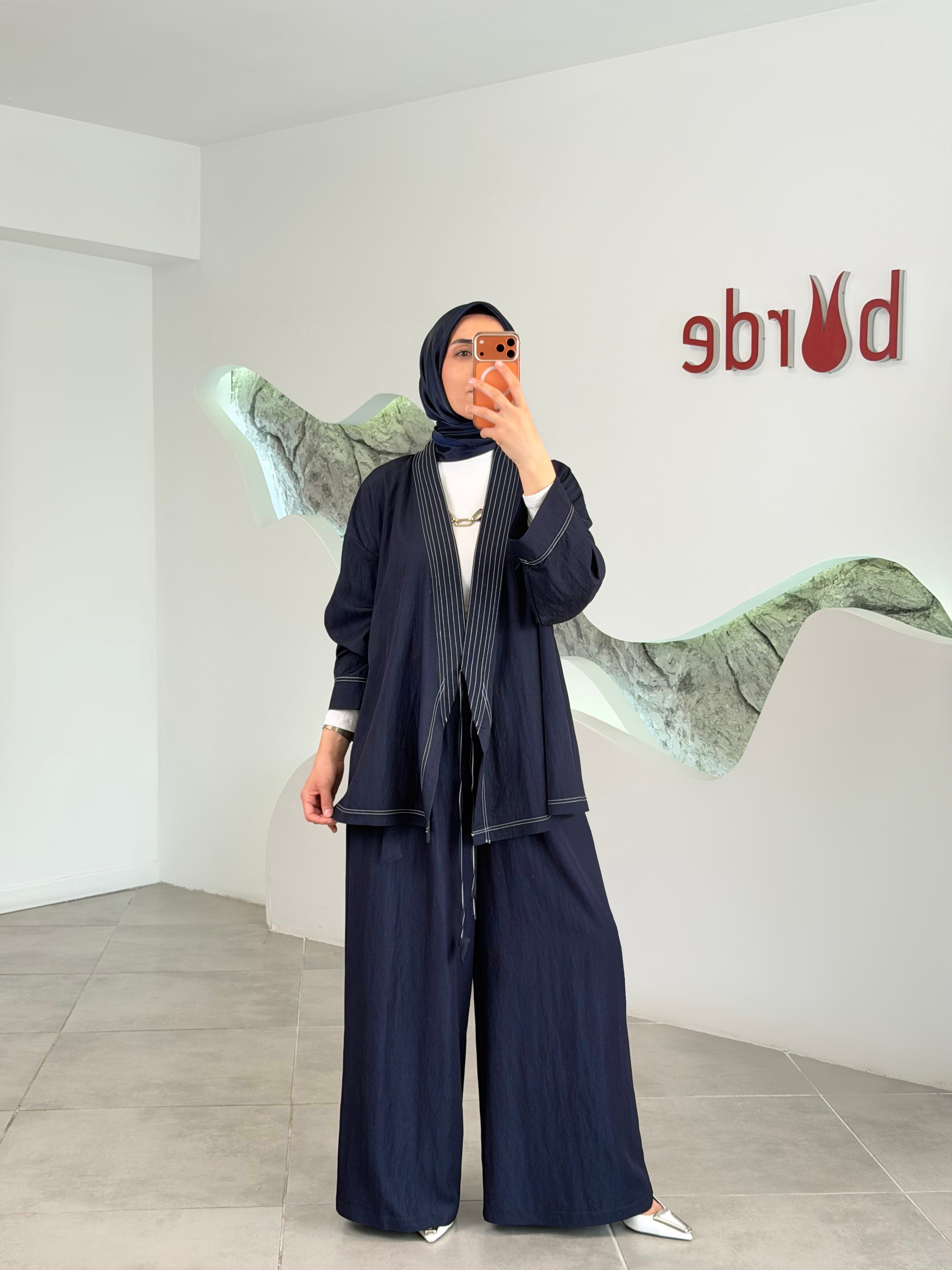 Lacivert Renk Kontrast İplikli Kimono
