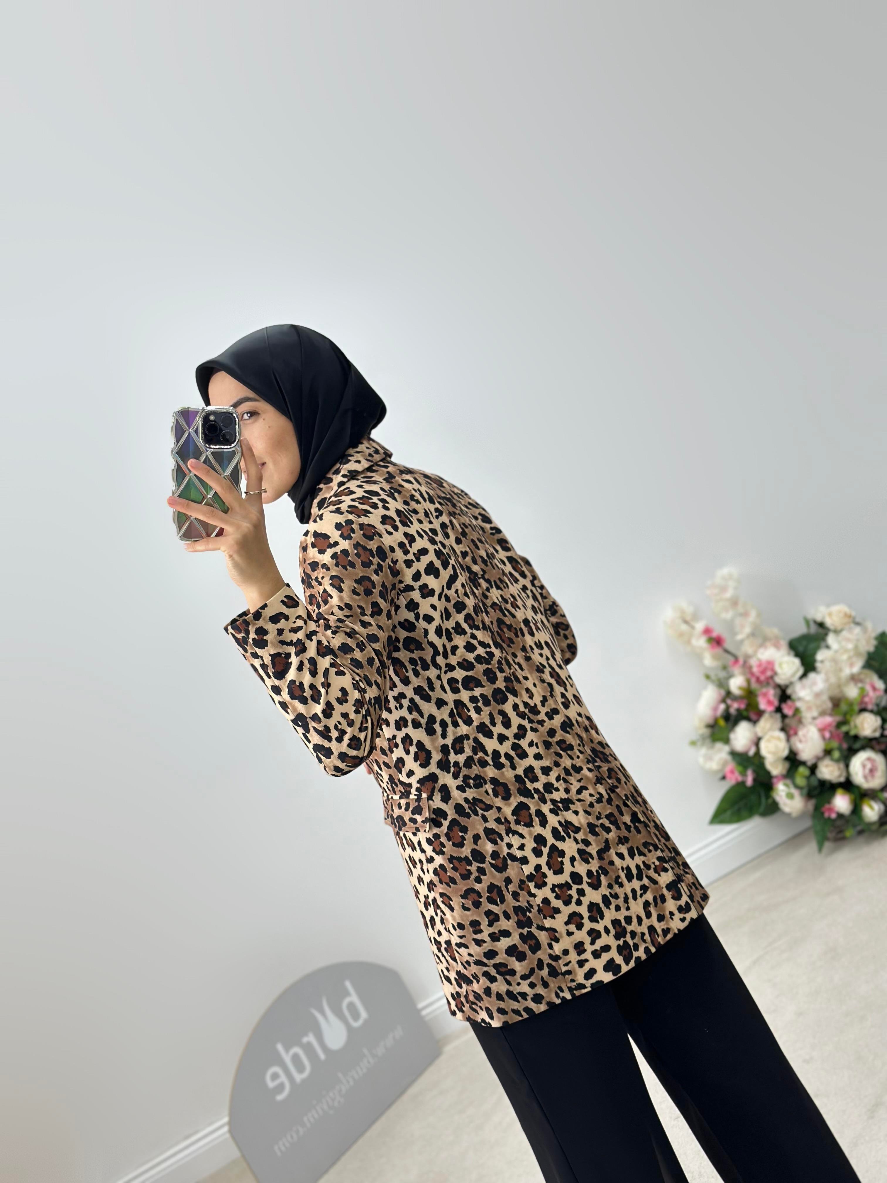 Leopar Desenli Blazer Ceket