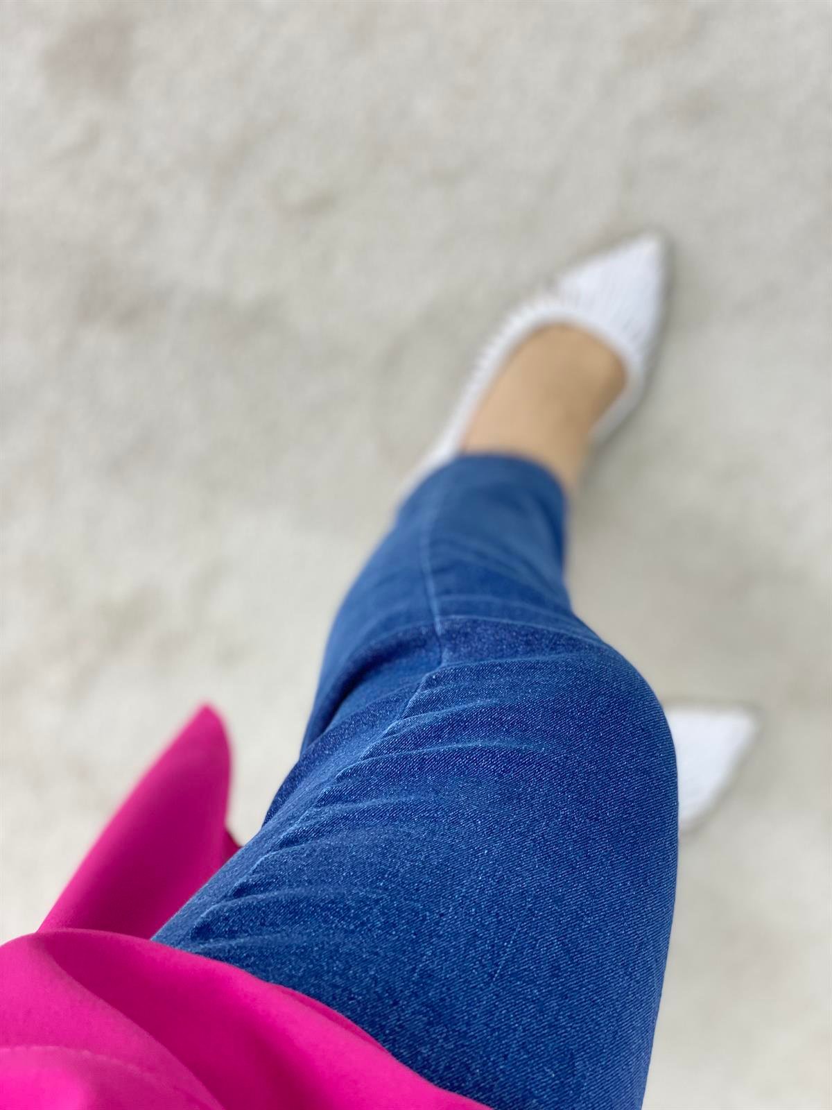 Likralı Dar Paça Jean 