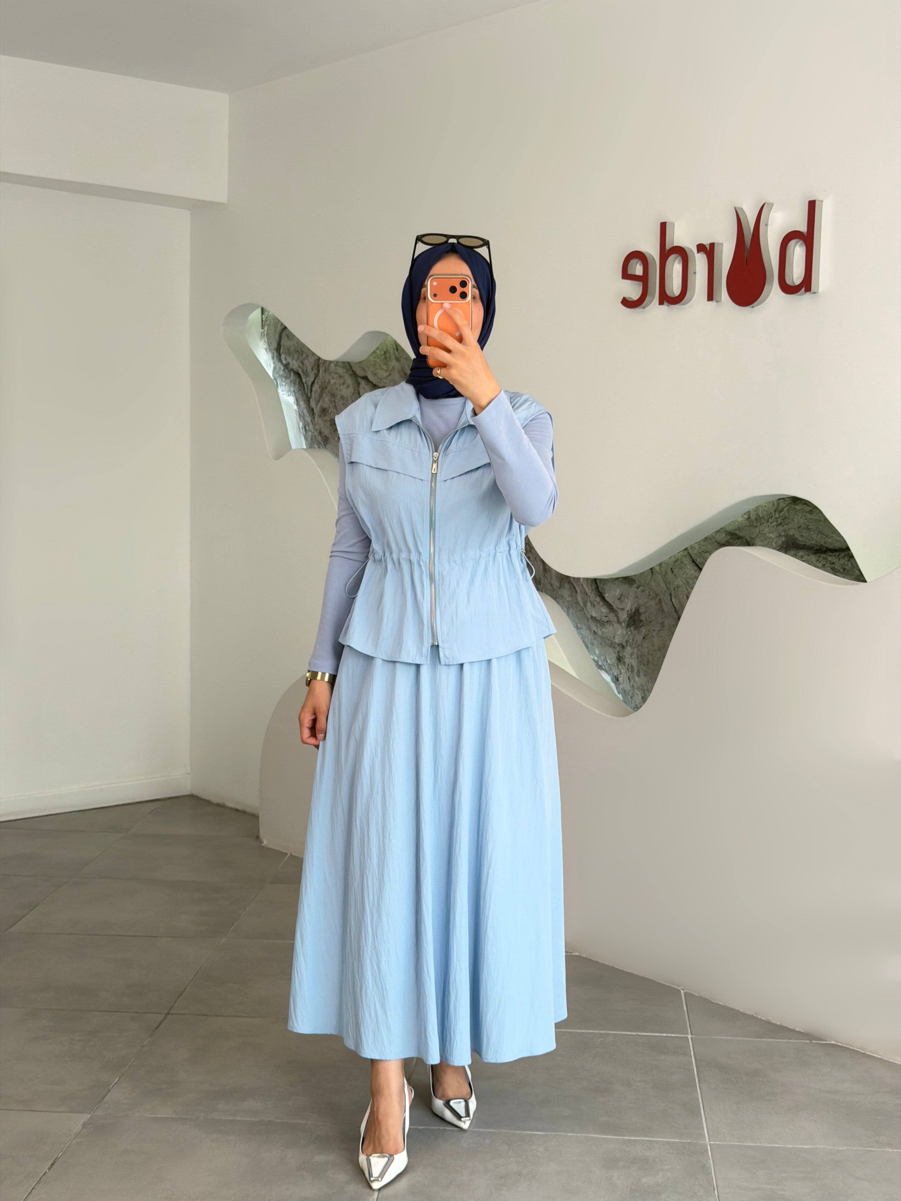 Mavi Renk Aller Detaylı Yelekli ÜçlüTakım