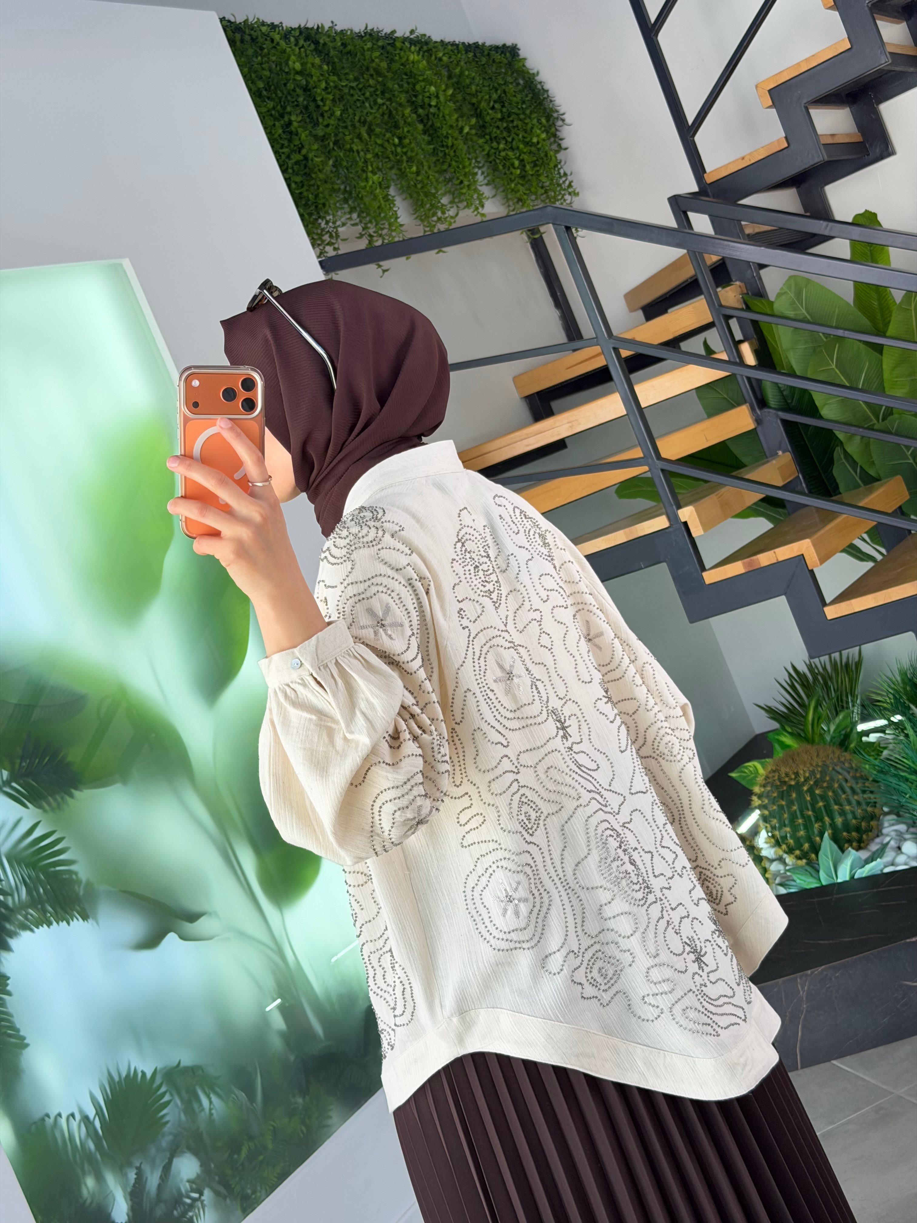 Naturel Renk Boncuk Ve Pulet İşlemeli Kimono