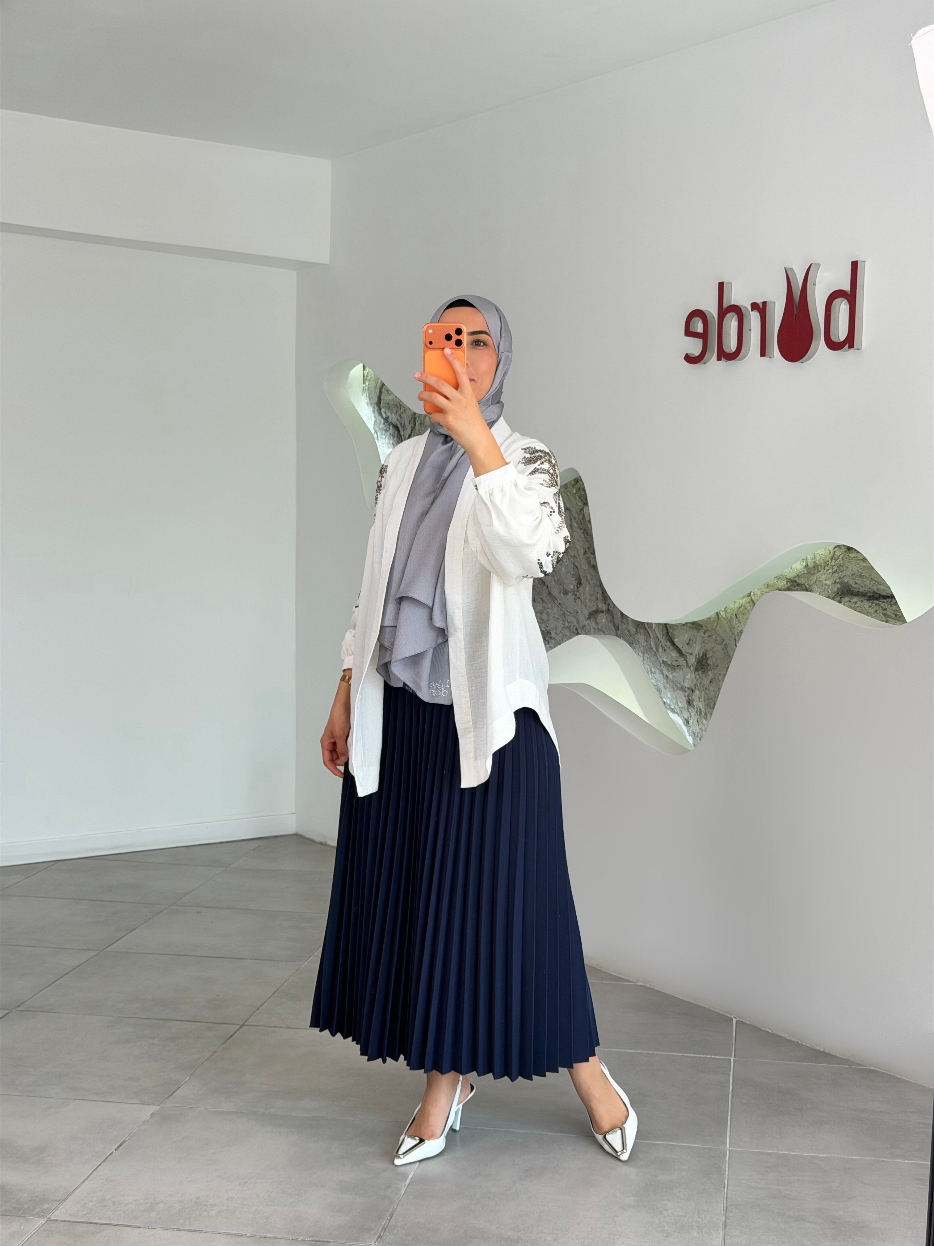 Naturel Renk Taş Boncuk İşlemeli Kimono