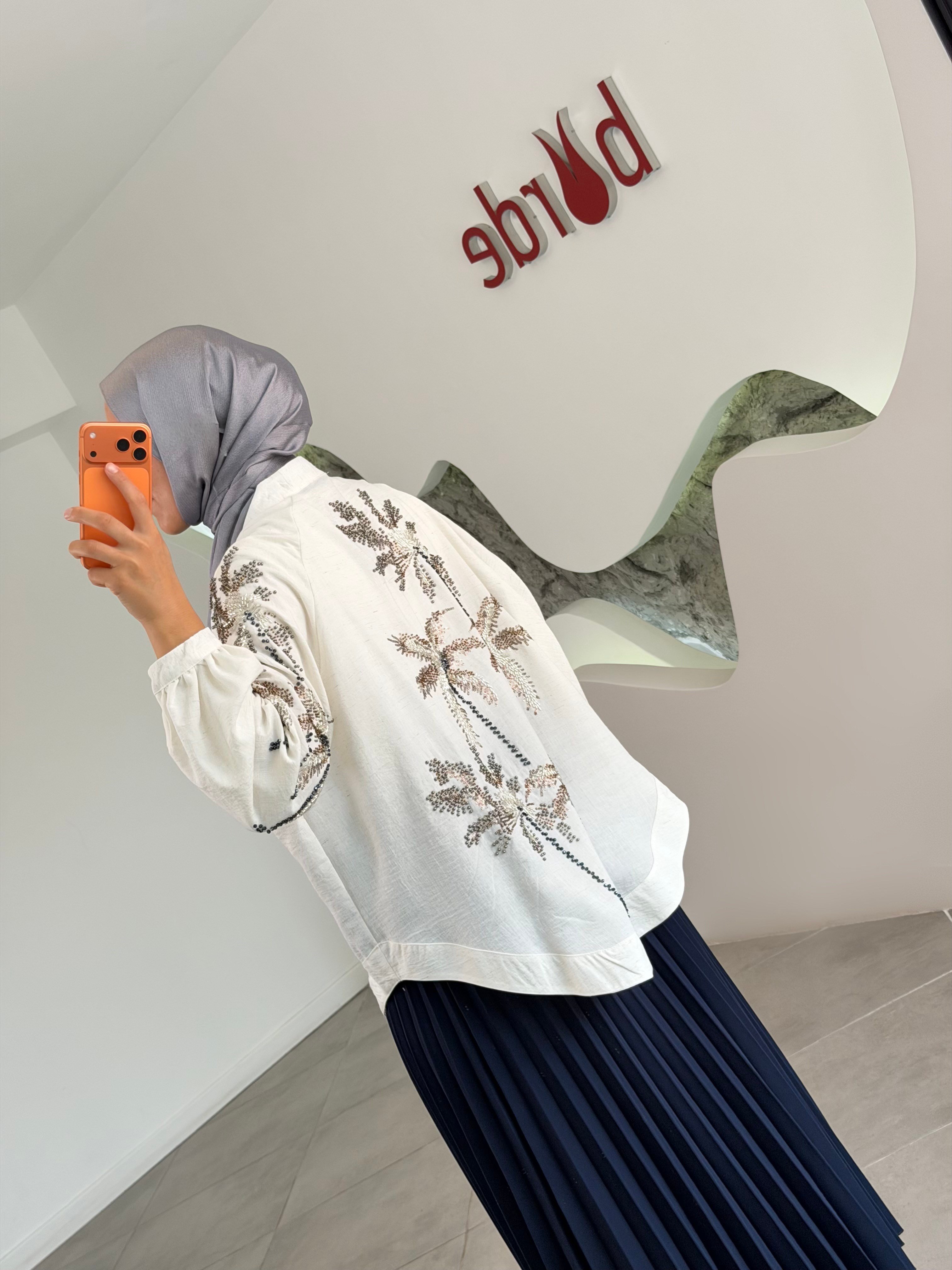 Naturel Renk Taş Boncuk İşlemeli Kimono