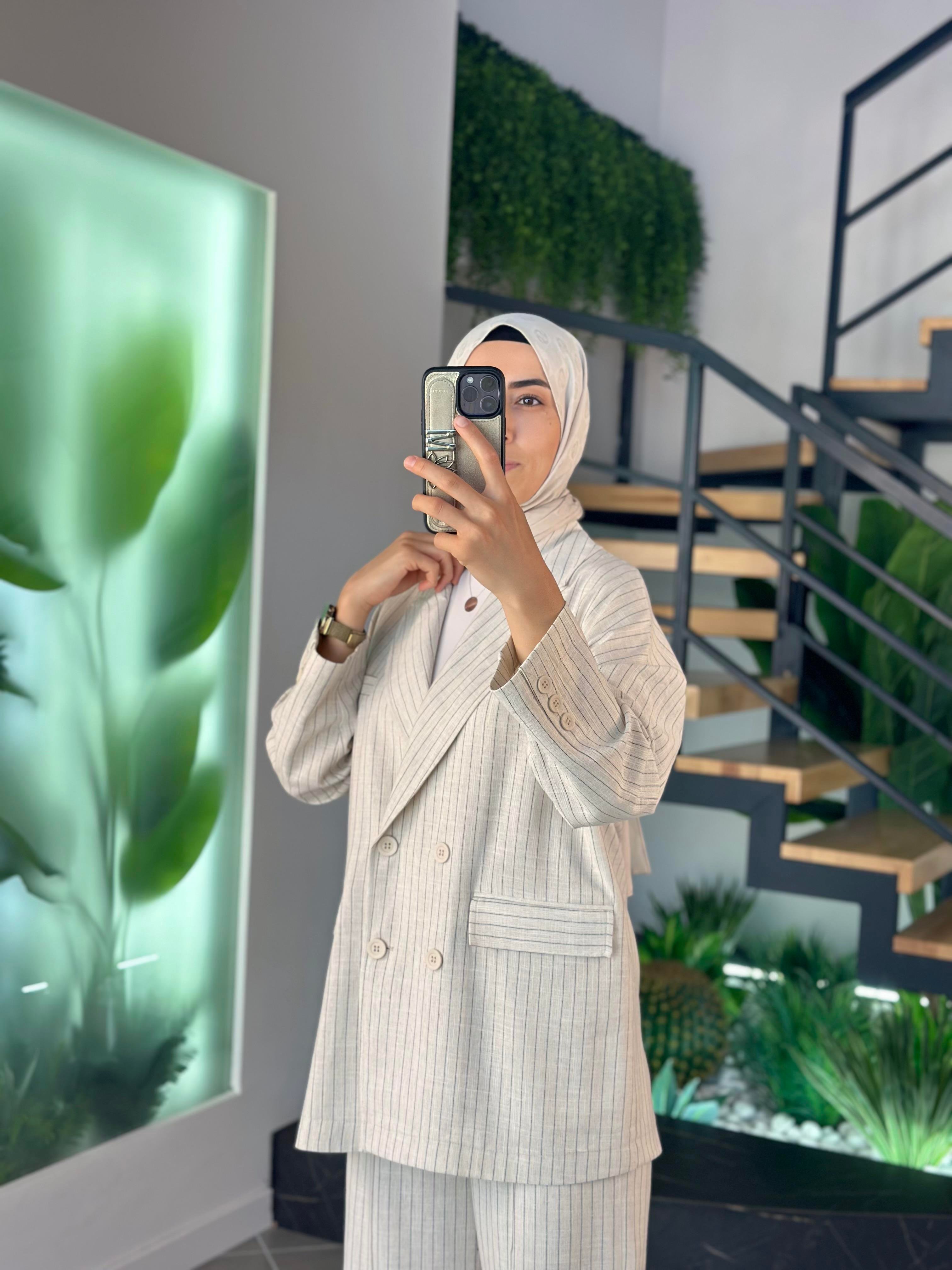 Oversize Çizgili Bej Renk Kadın Blazer Ceket