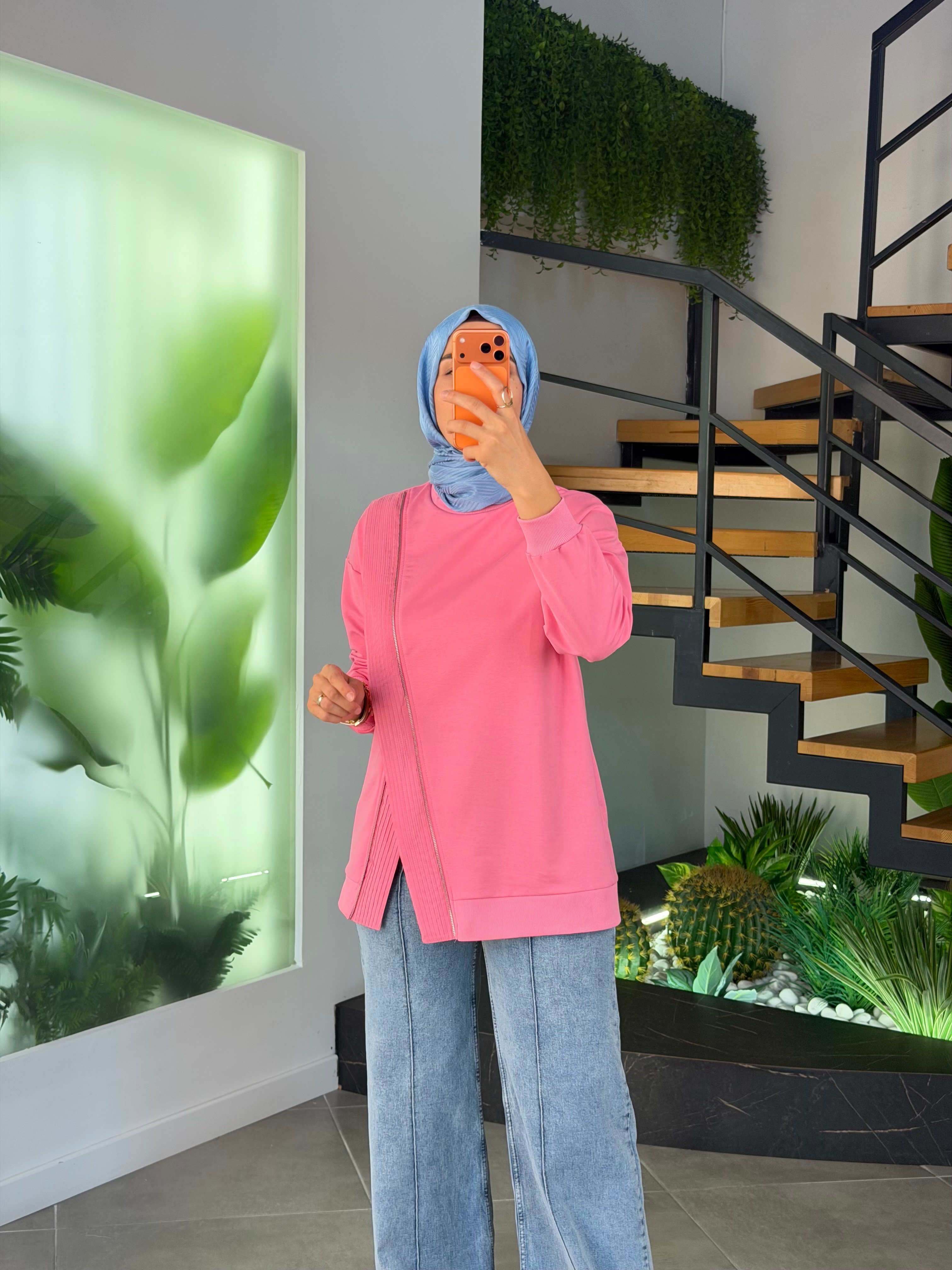 Pembe Renk Fermuar Detaylı Sweatshırt