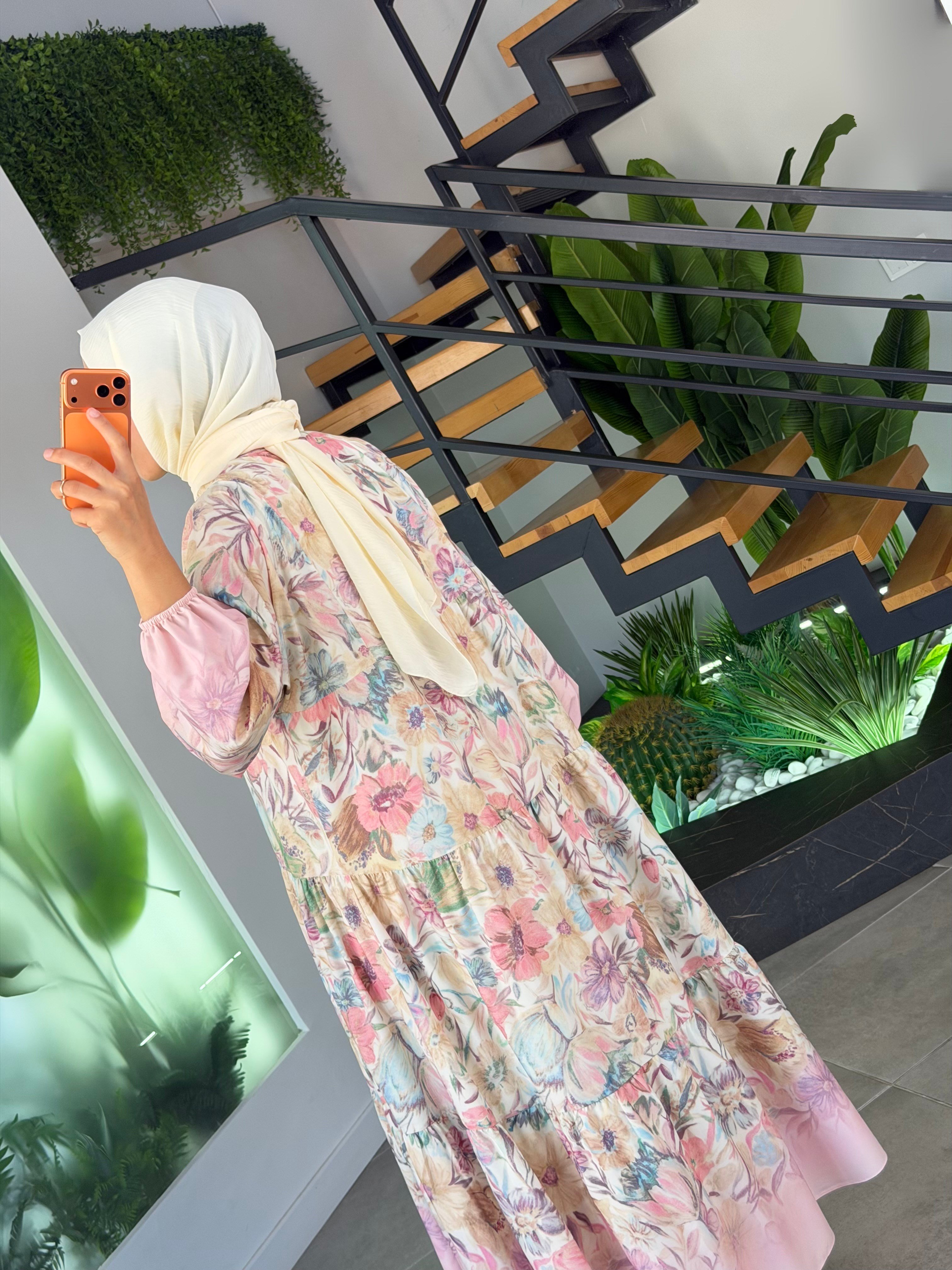 Pembe Renk Soft Çiçek Desenli Yaz  Elbisesi