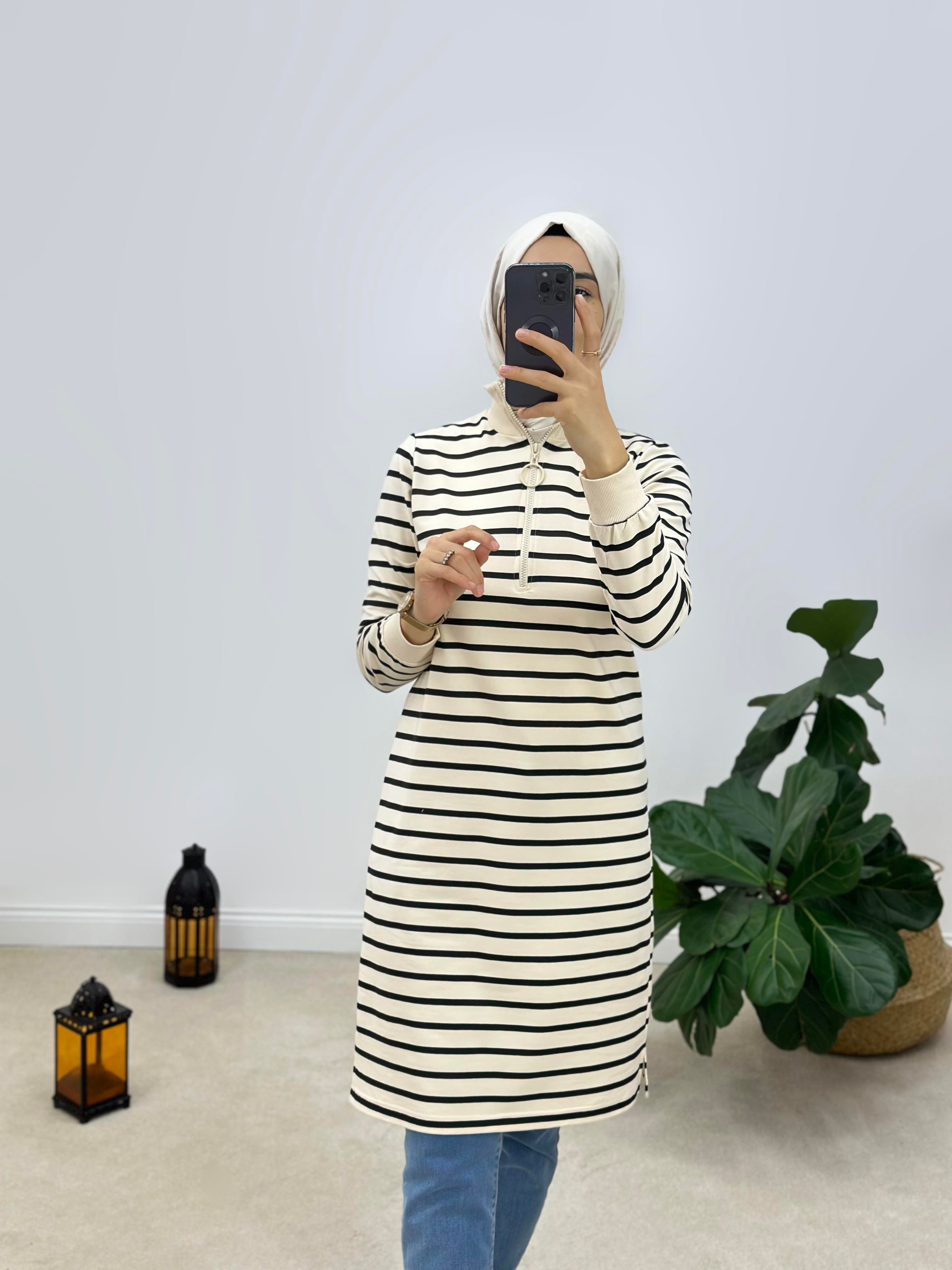Ribanalı Ve Fermuarlı Çizgili Sweatshirt