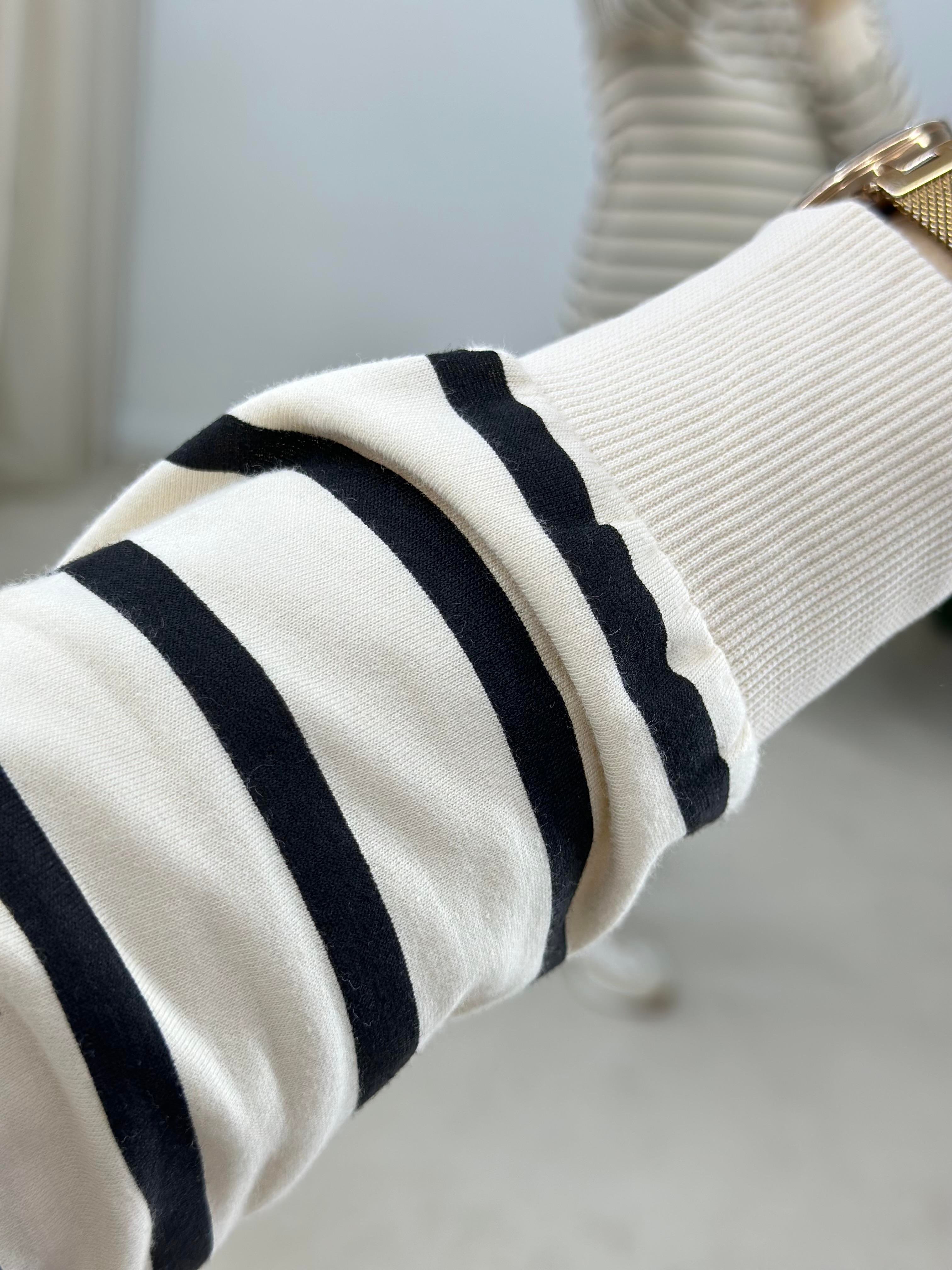 Ribanalı Ve Fermuarlı Çizgili Sweatshirt