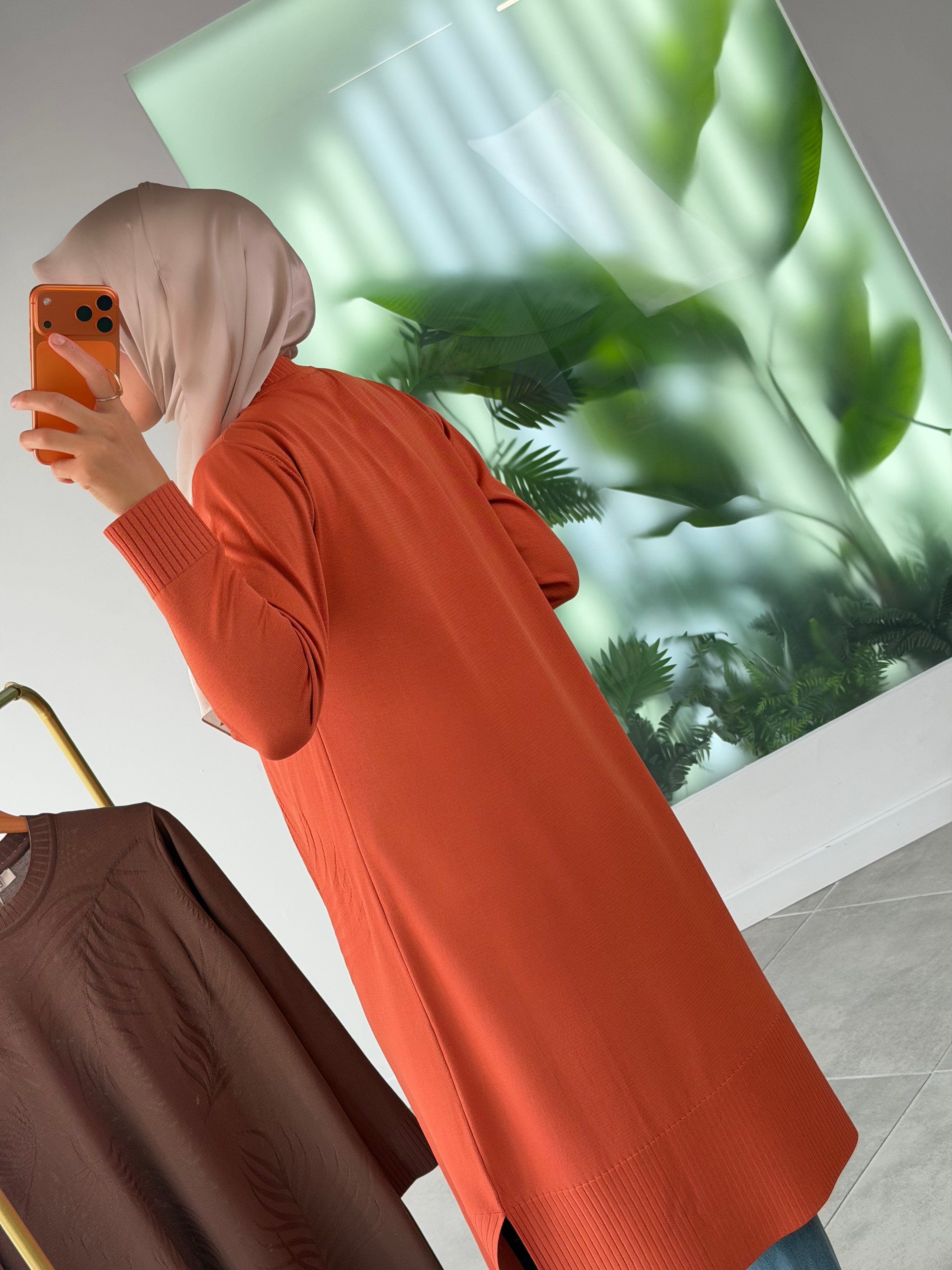 Şeftali Renk Kabartmalı Yaprak Desenli Merserize Tunik 26KTD408