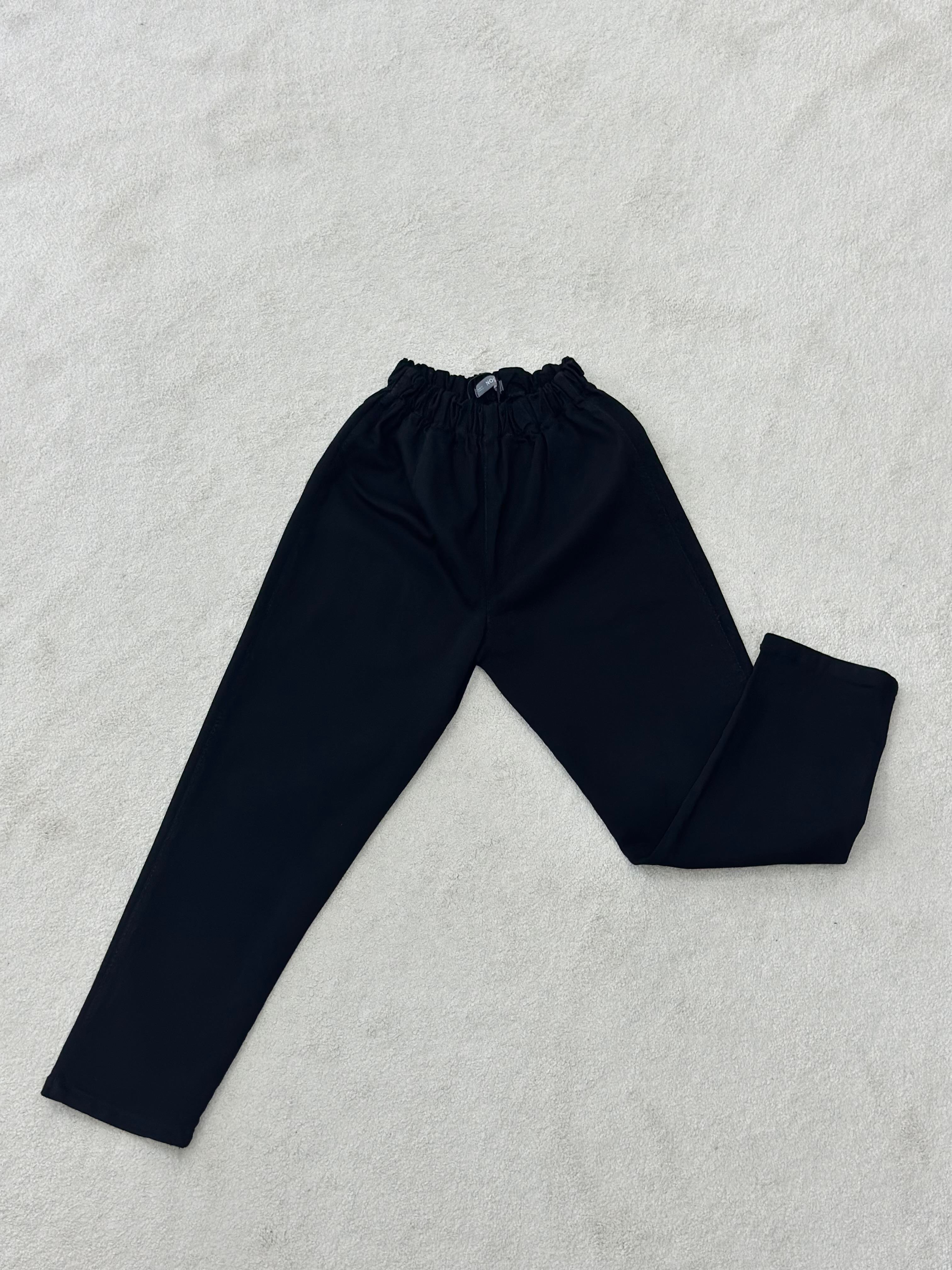 Siyah Renk Beli Lastikli Ve Likralı Kadın Denim Pantolon