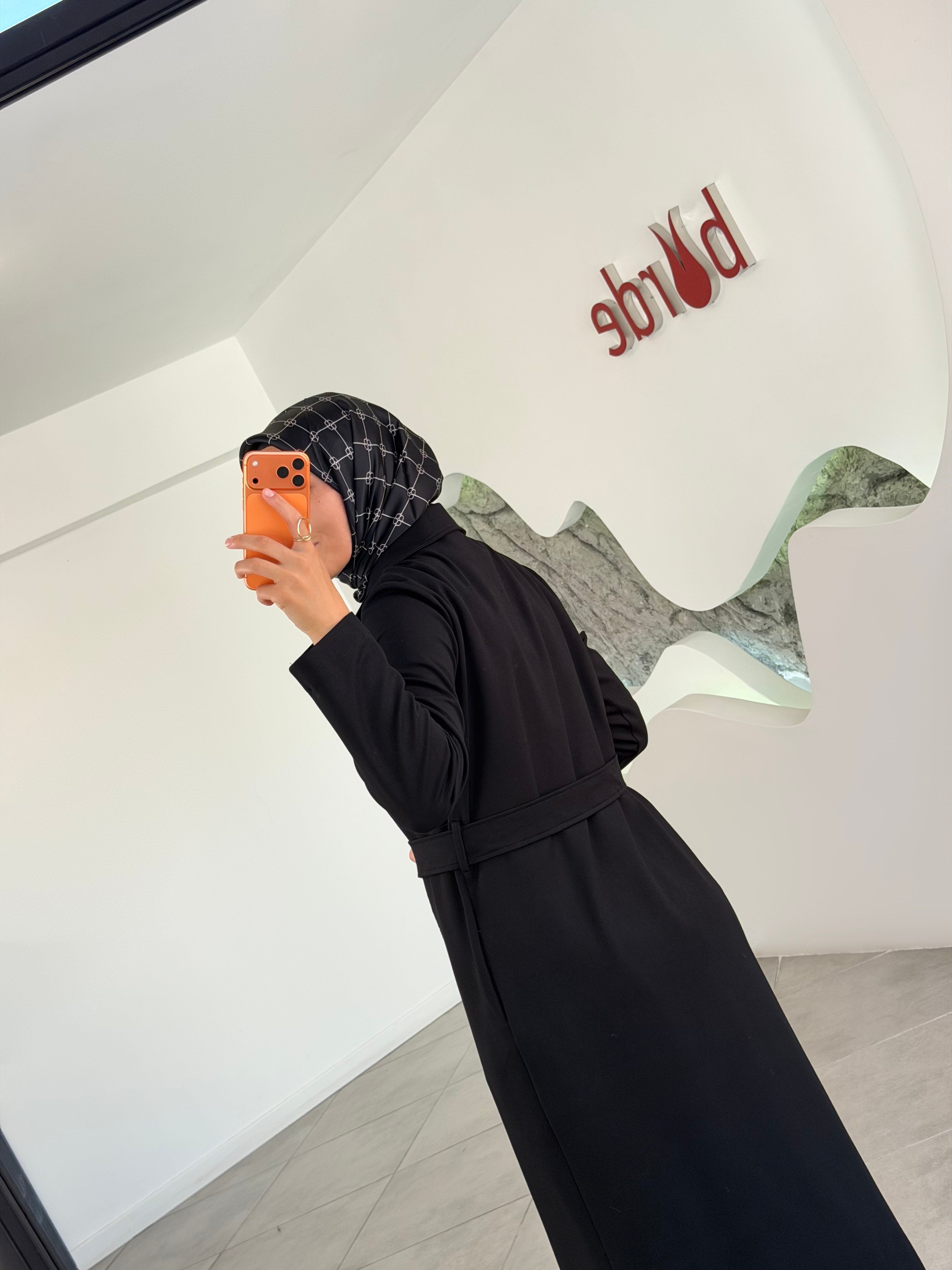Siyah Renk Fermuarlı Seyyar Kemerli Kap 26KT703