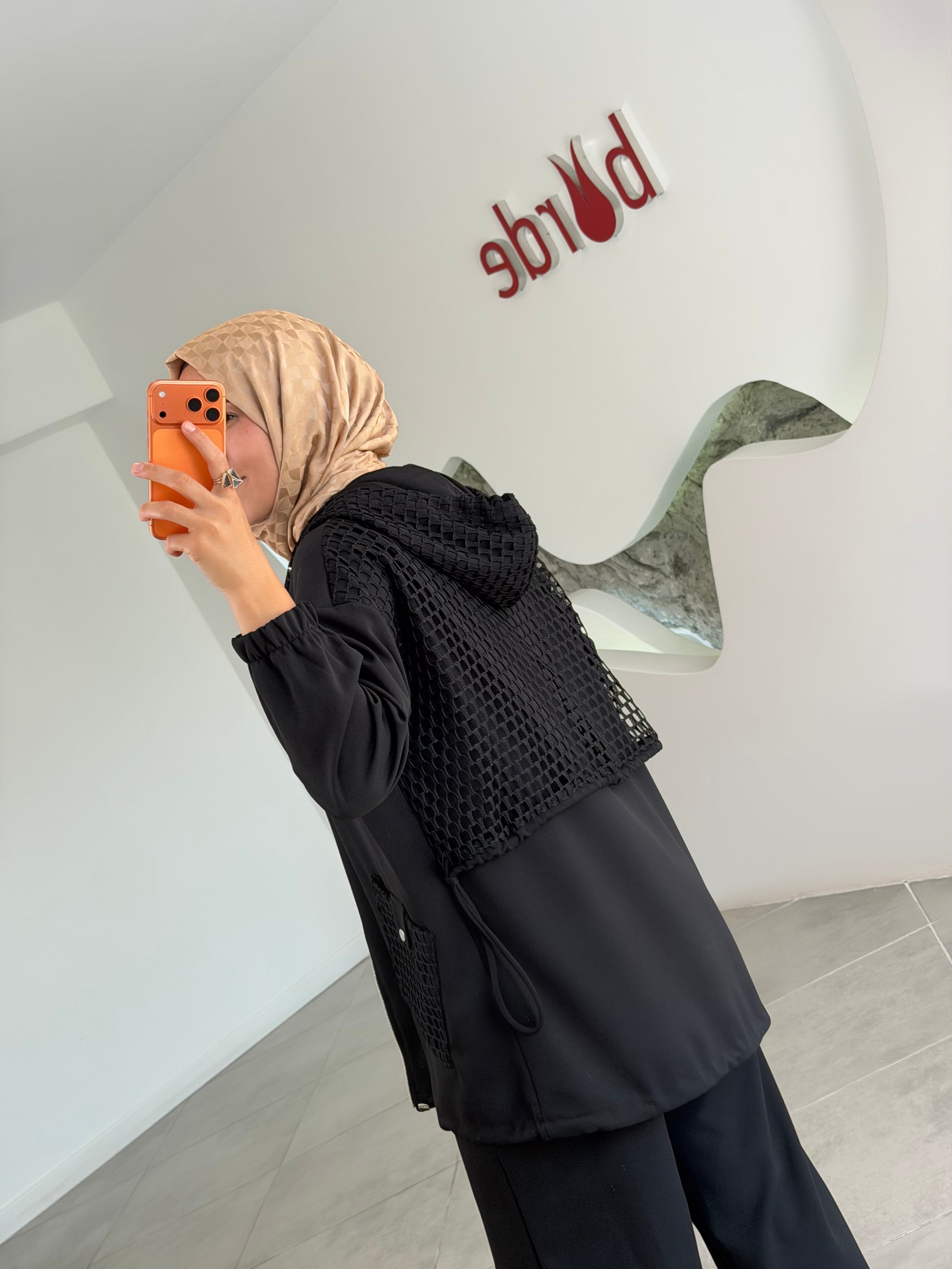 Siyah Renk File Detaylı Pantolonlu Takım 26KT620