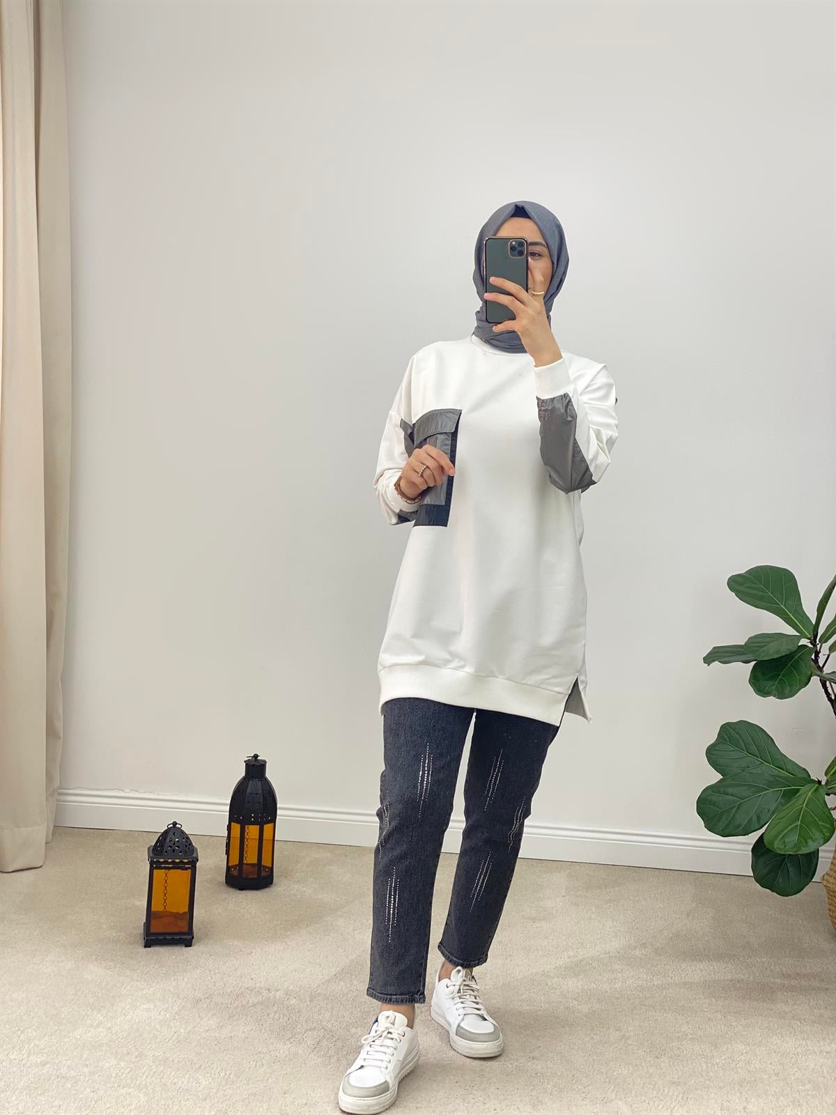 Taş Detaylı Beli LAstikli Jean