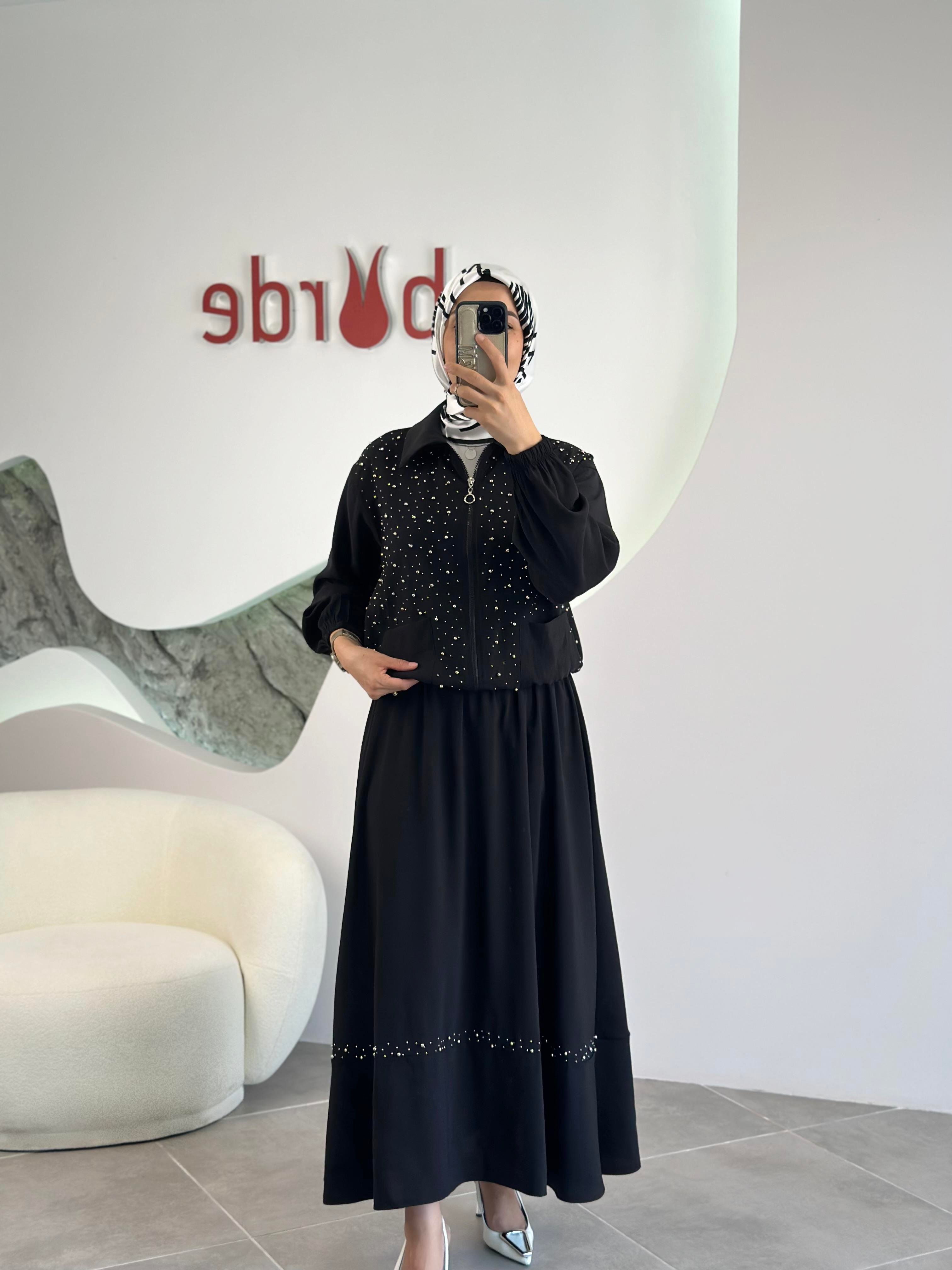 Taş Detaylı Siyah Renk Kadın Etekli Takım