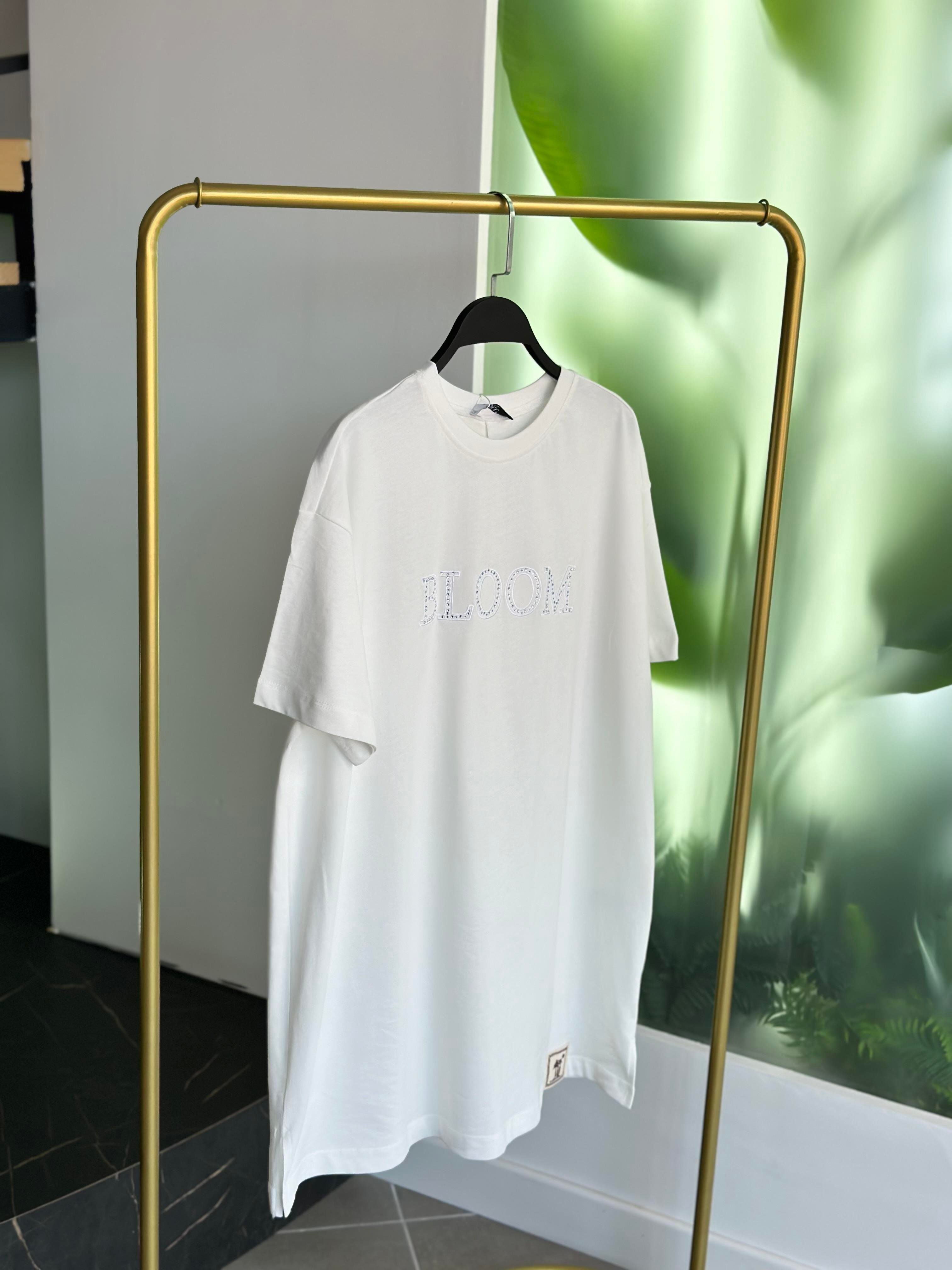 Tonaton Nakış Ve Taşlı Etiketli Ekru Renk Kadın T-Shirt
