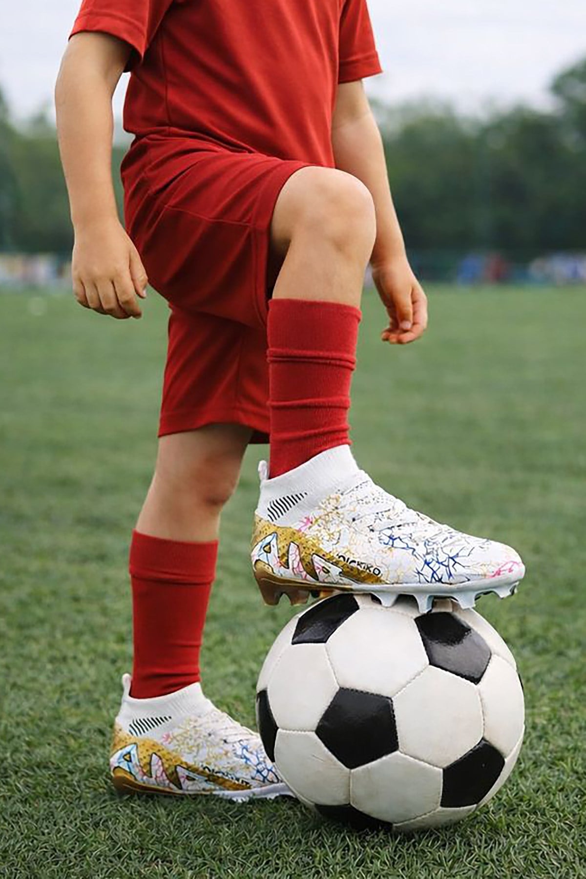  Roger Boğazlı Krampon Çim Saha Erkek Çocuk Futbol Ayakkabı Beyaz - Altın