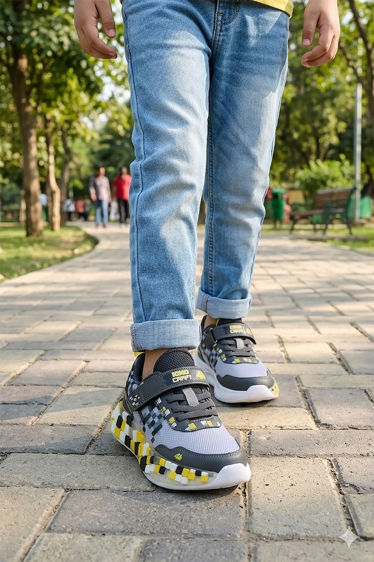 Craft Cırtlı Erkek Çocuk Spor Ayakkabı Füme