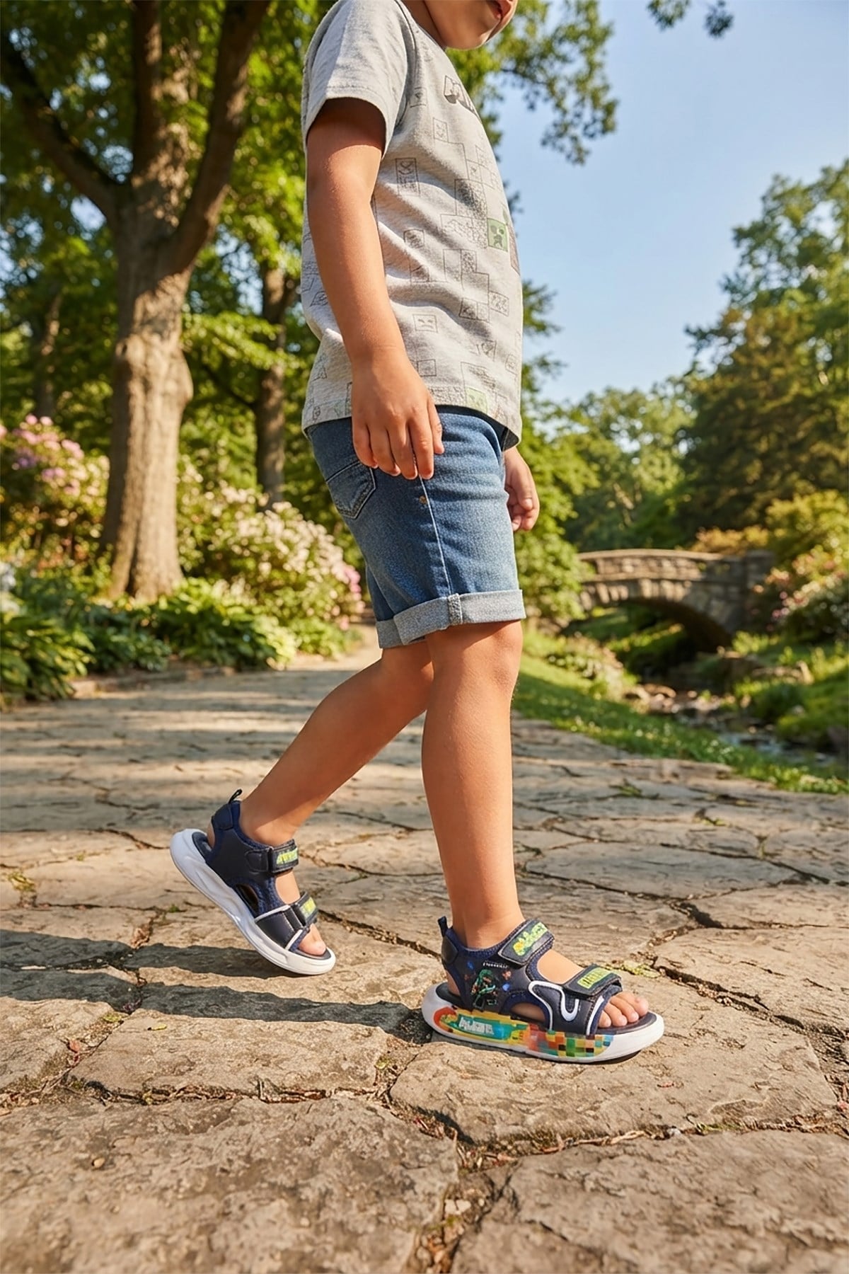 Lug Cırtlı Işıklı Erkek Çocuk Sandalet Lacivert