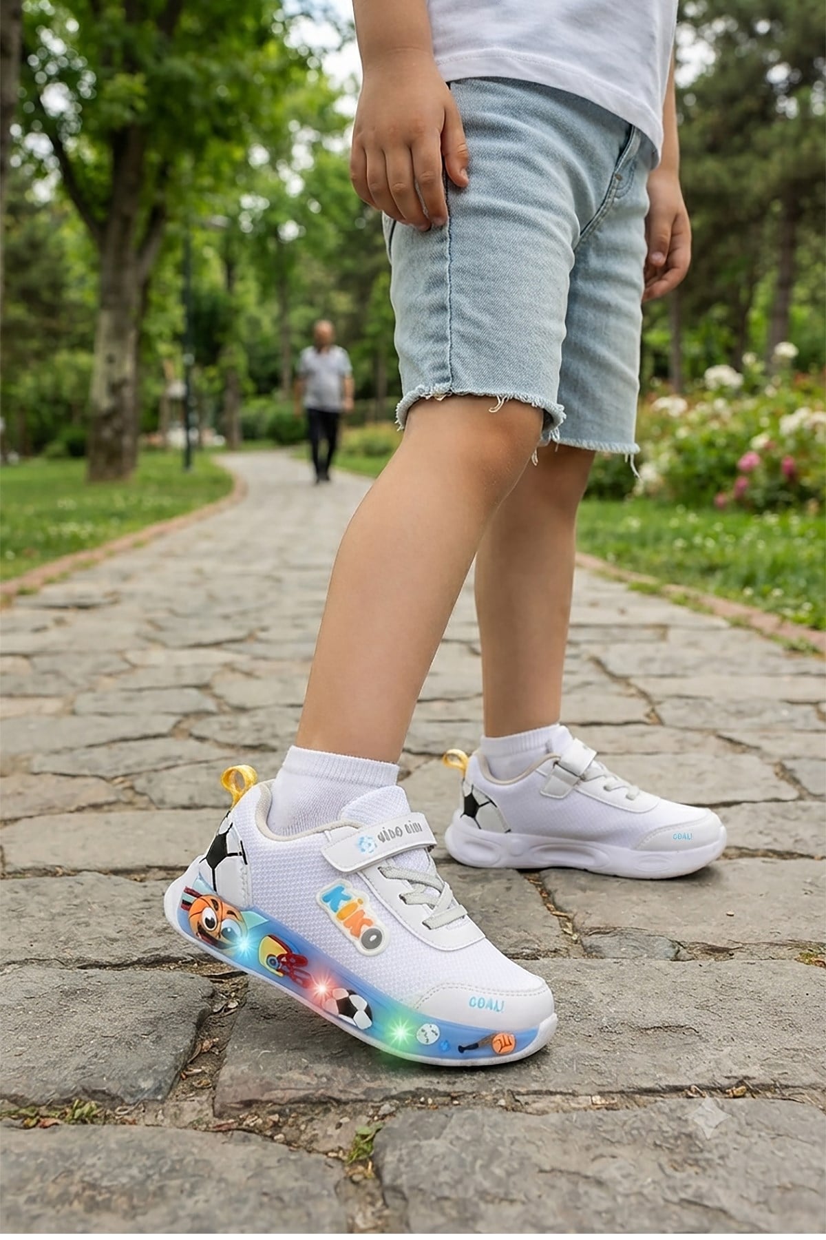 Velcro Işıklı Günlük Cırtlı Erkek Çocuk Spor Ayakkabı Beyaz - Buz