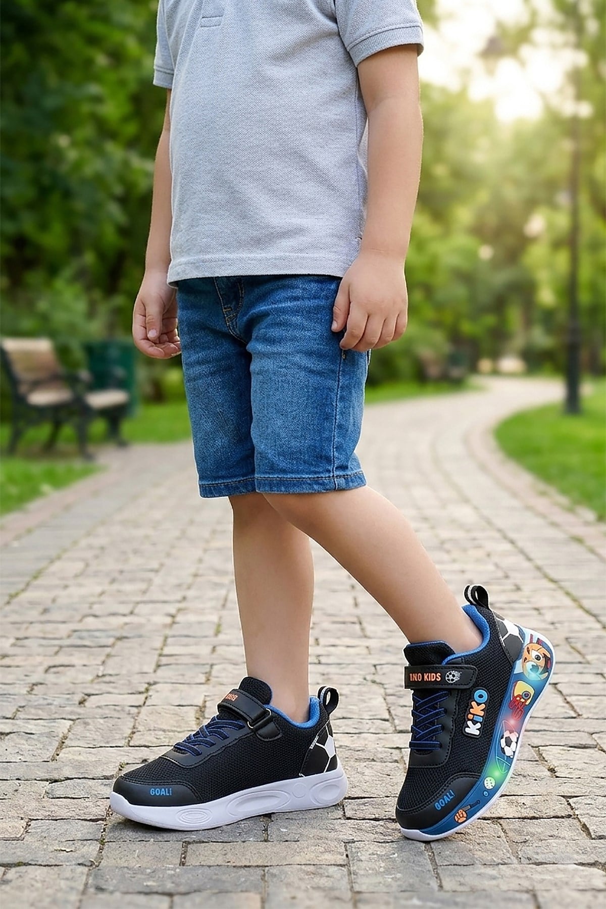 Velcro Işıklı Günlük Cırtlı Erkek Çocuk Spor Ayakkabı Siyah - Saks