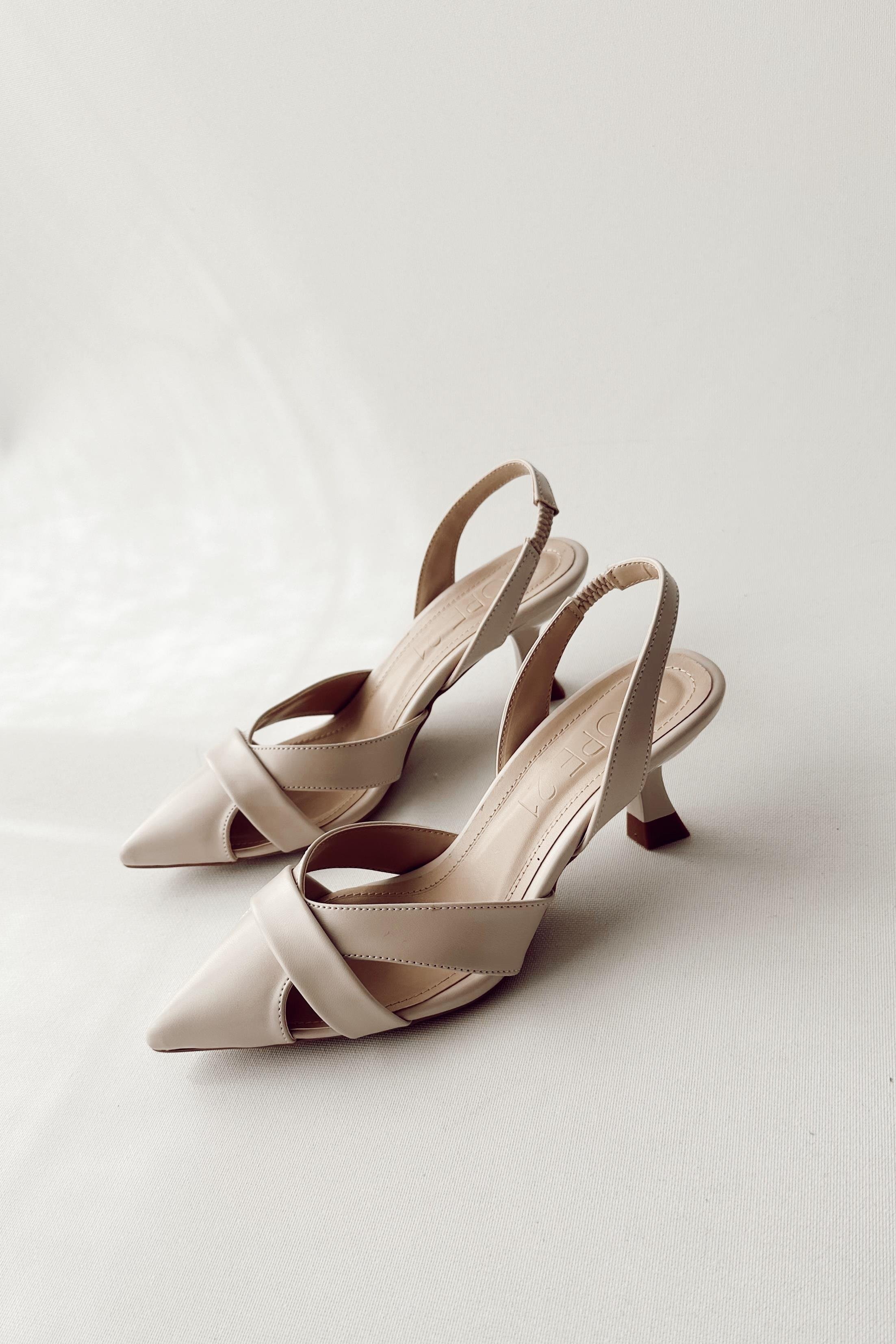 Carry Bej Topuklu Ayakkabı