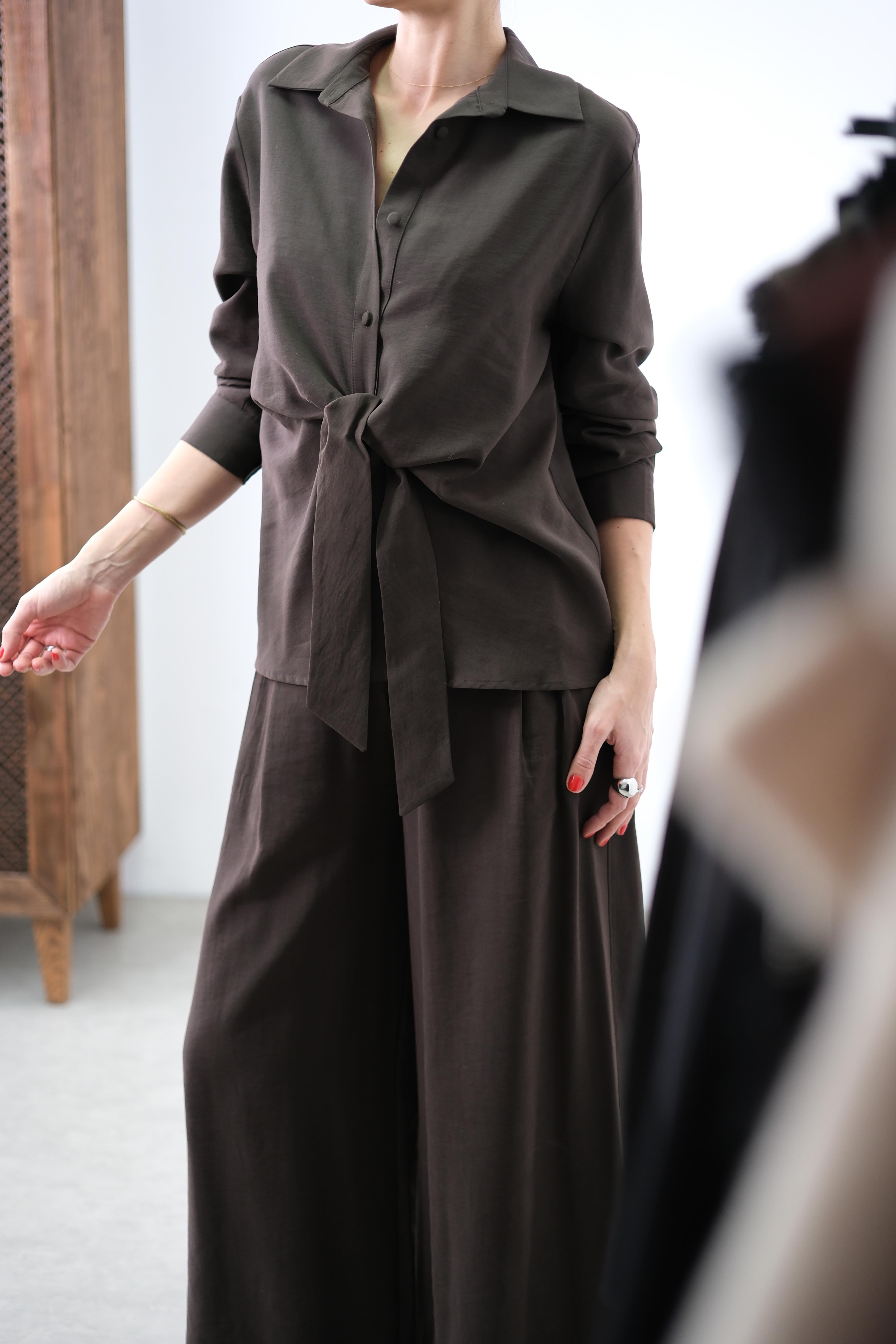 ANTİCA ÖN BAĞLAMALI KAHVE GÖMLEK