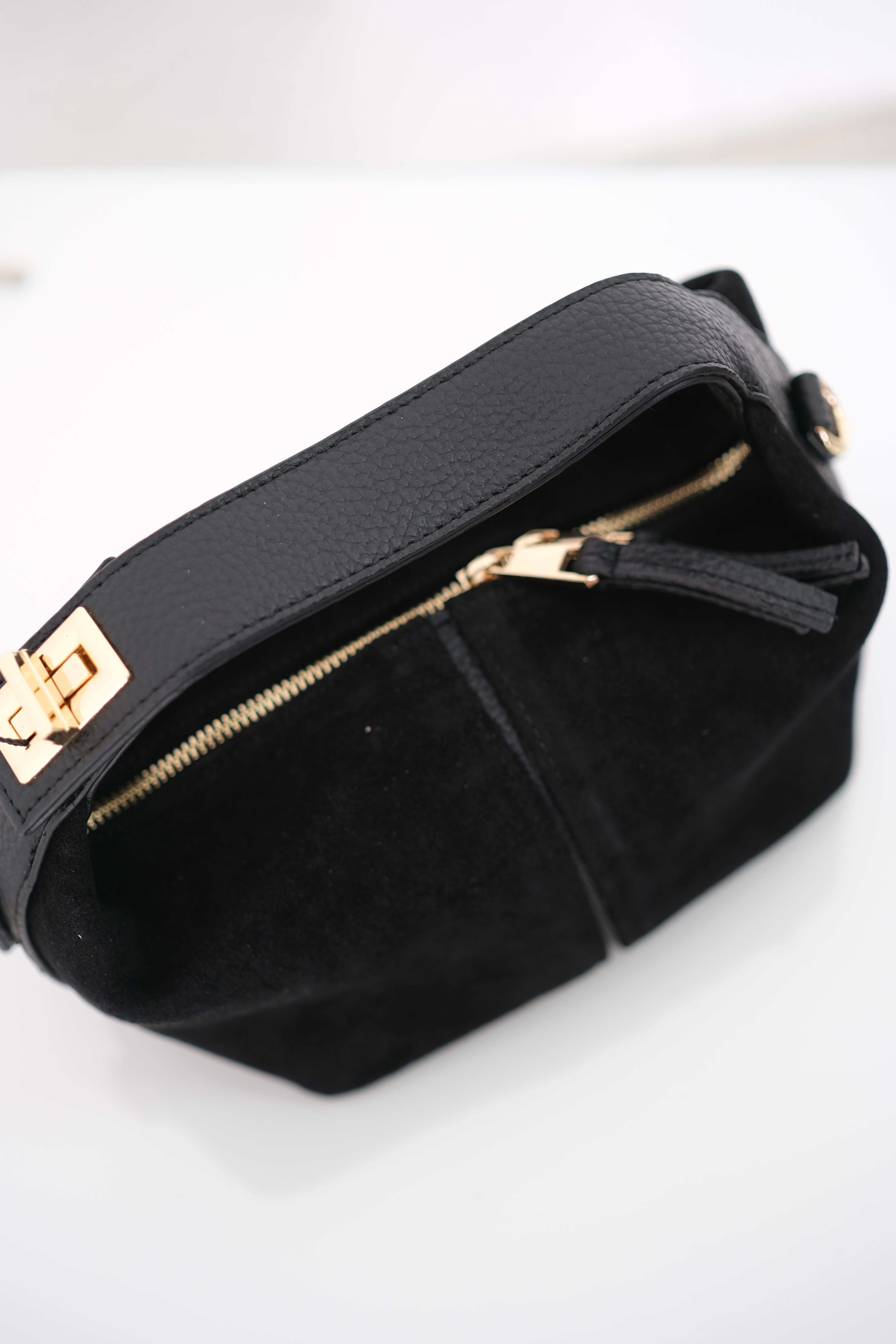 ARSEN SİYAH TASARIM ÇANTA