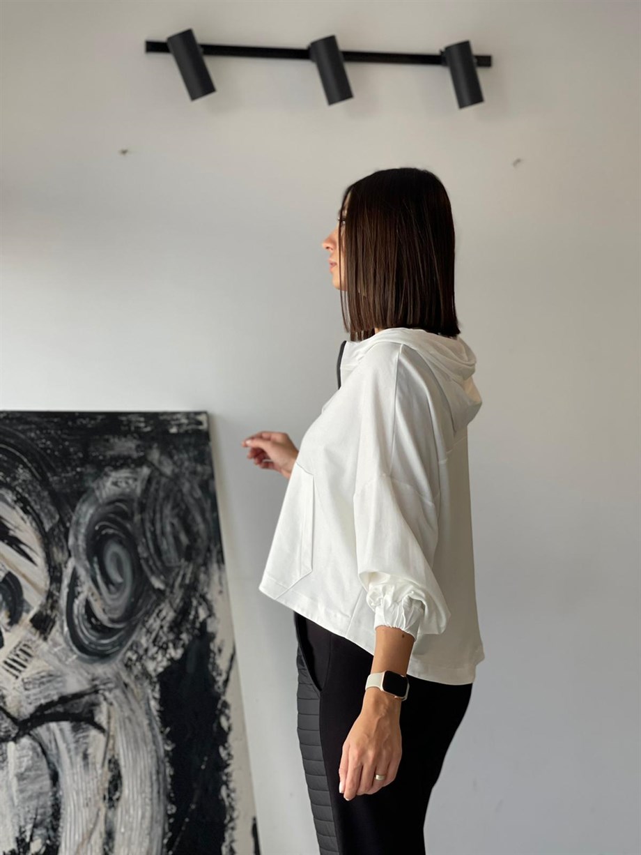 BARGİNA BEYAZ KAPÜŞONLU SWEATSHIRT