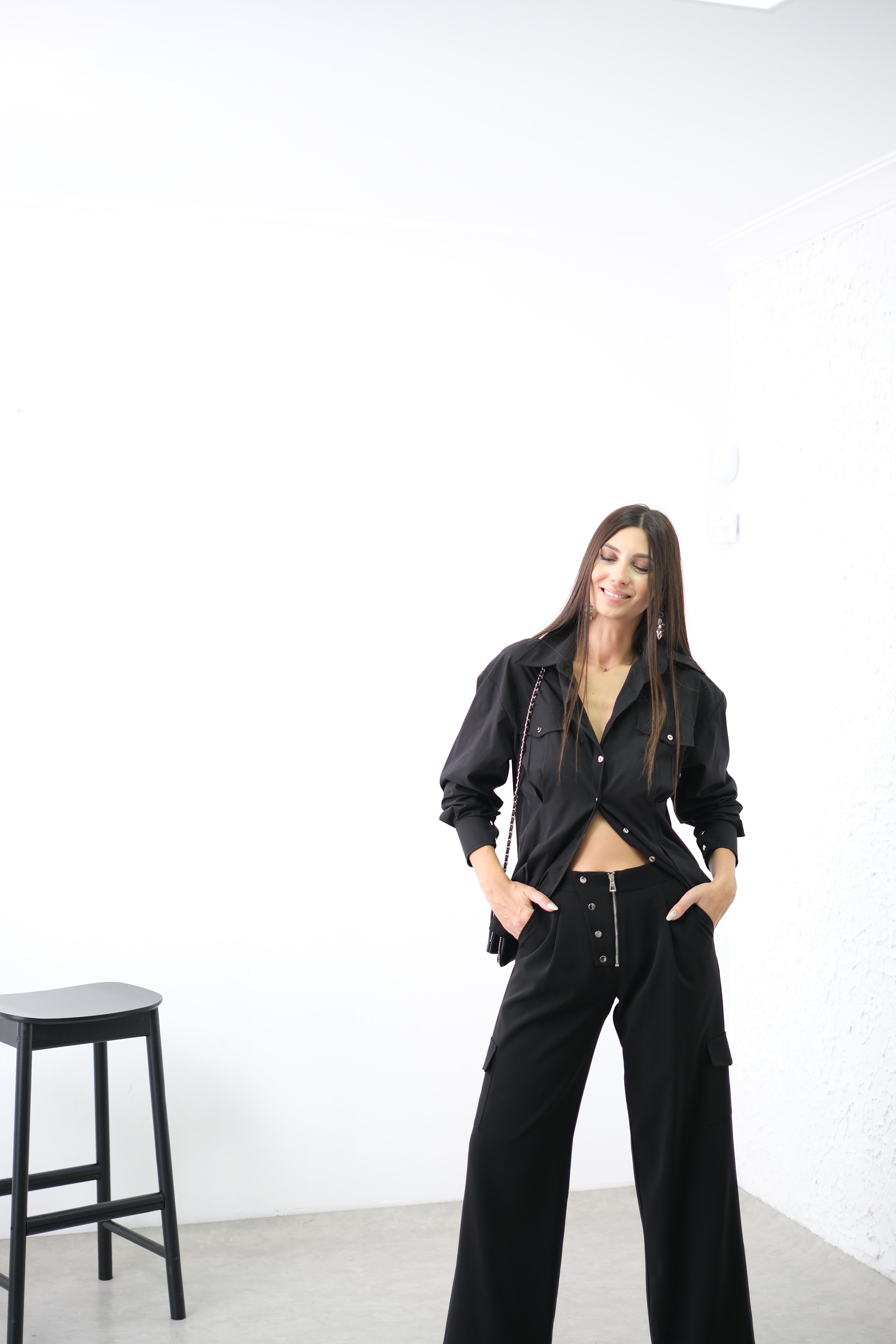 BERRY PENSLİ SİYAH GÖMLEK